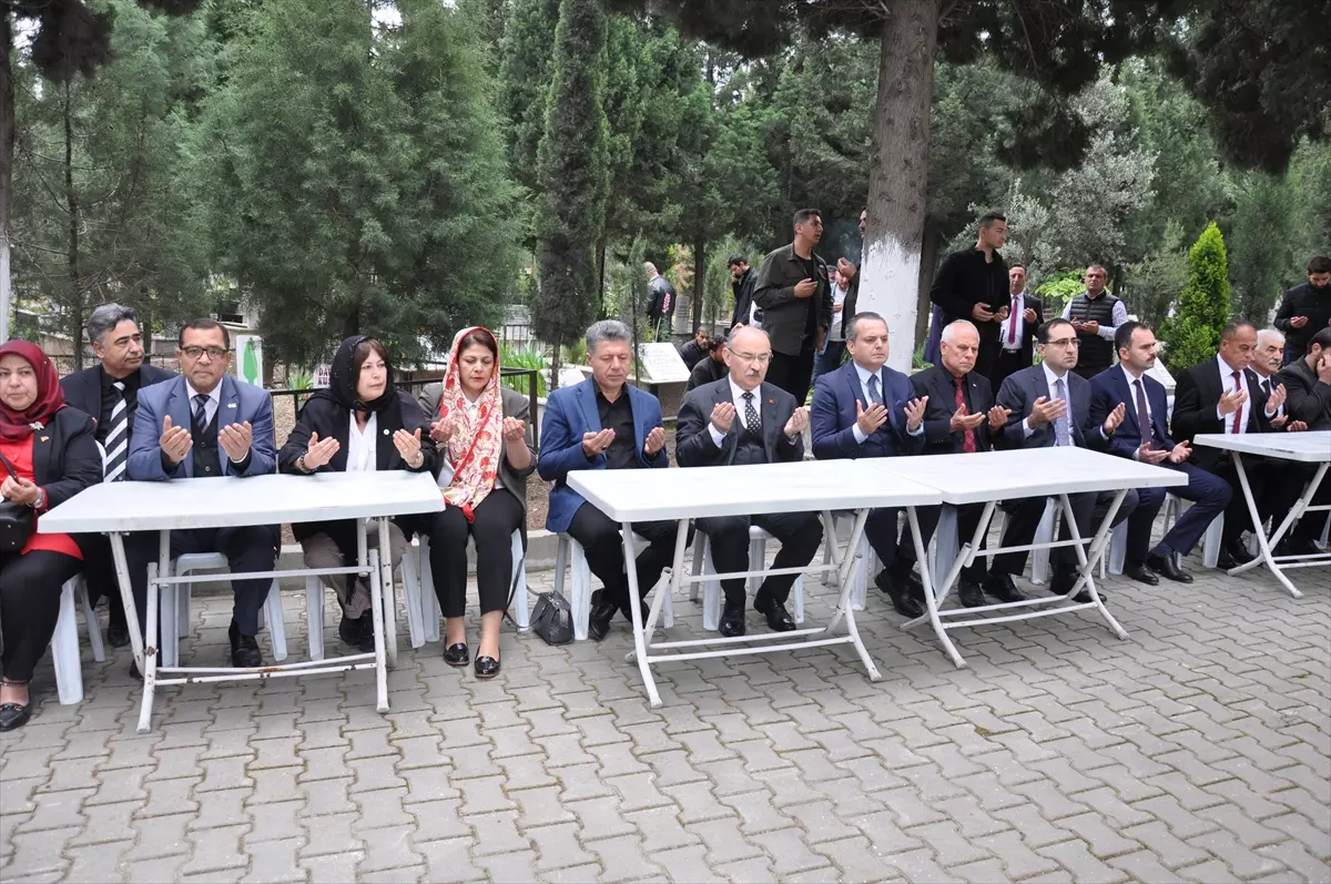 Soma'daki maden şehitleri facianın 9. yılında anılıyor... Yürek burkan o kareler