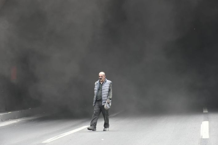 Bayraklı Tünellerinde tır alev alev yandı