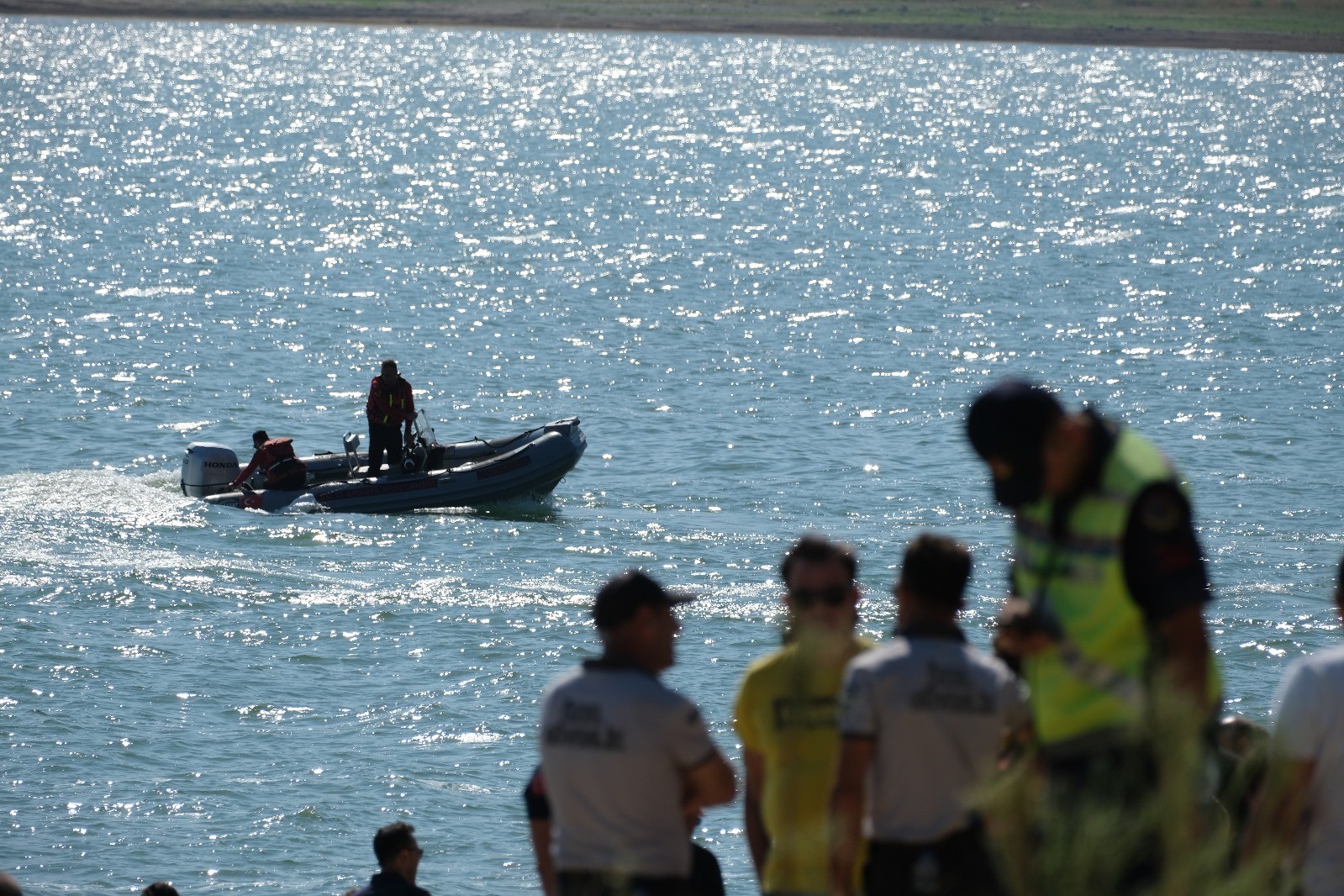 İzmir'de düşen helikopterin enkazını çıkartmak için özel ekip getirildi