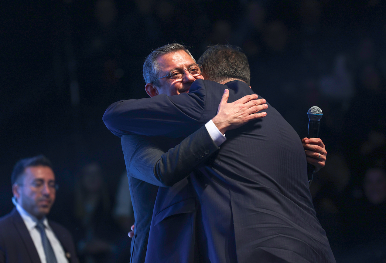 CHP Lideri Özgür Özel İzmir adaylarını tanıttı