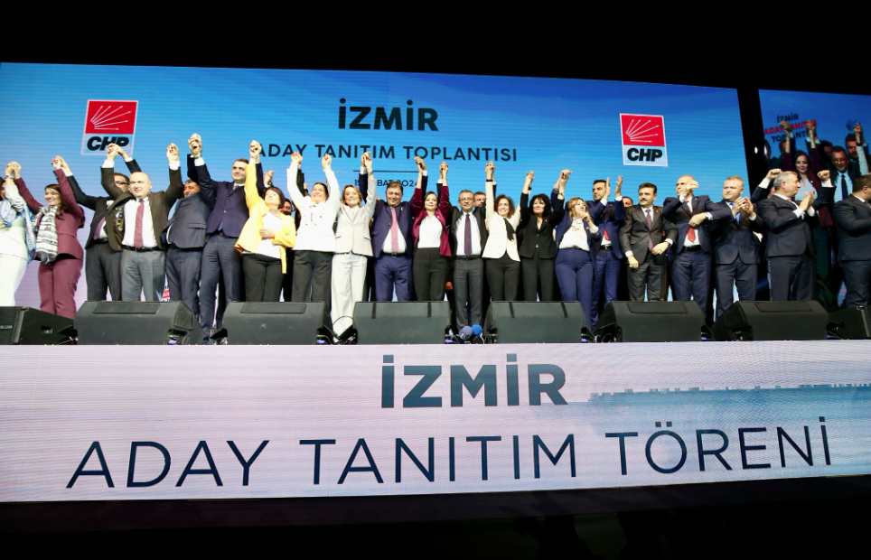 CHP Lideri Özgür Özel İzmir adaylarını tanıttı