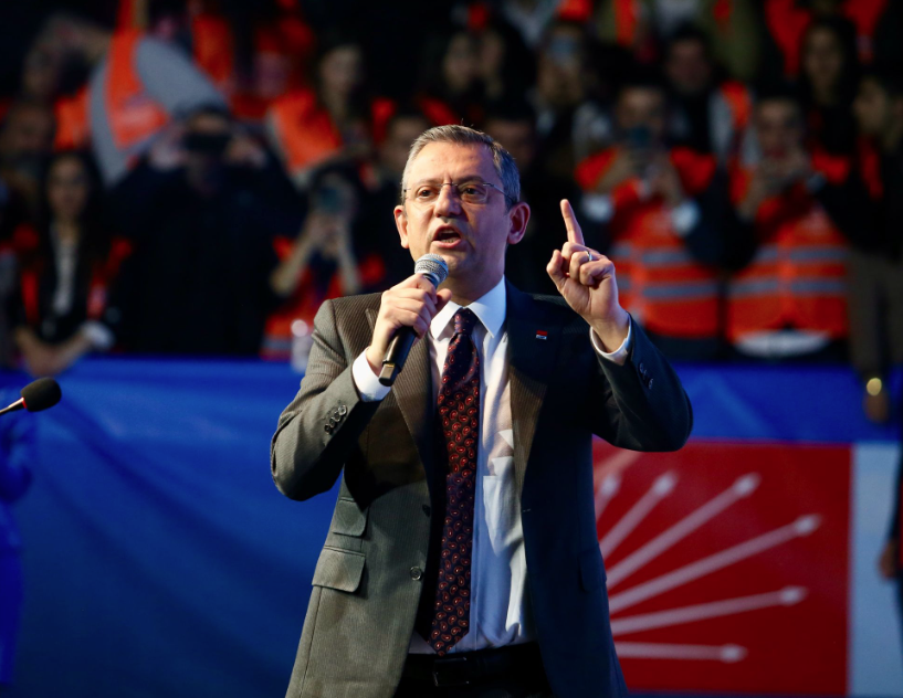 CHP Lideri Özgür Özel İzmir adaylarını tanıttı