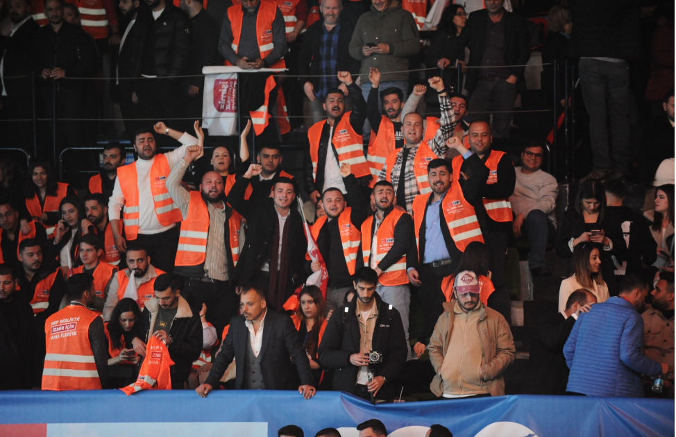 CHP Lideri Özgür Özel İzmir adaylarını tanıttı