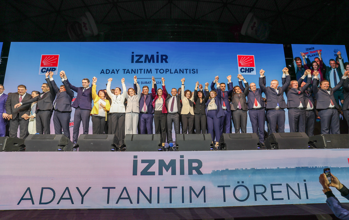 CHP Lideri Özgür Özel İzmir adaylarını tanıttı