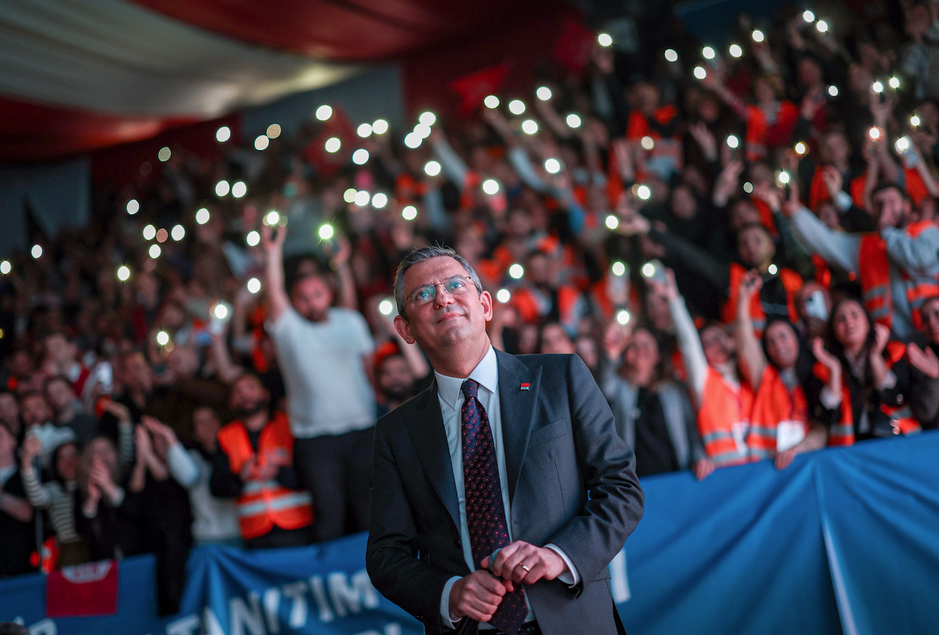CHP Lideri Özgür Özel İzmir adaylarını tanıttı