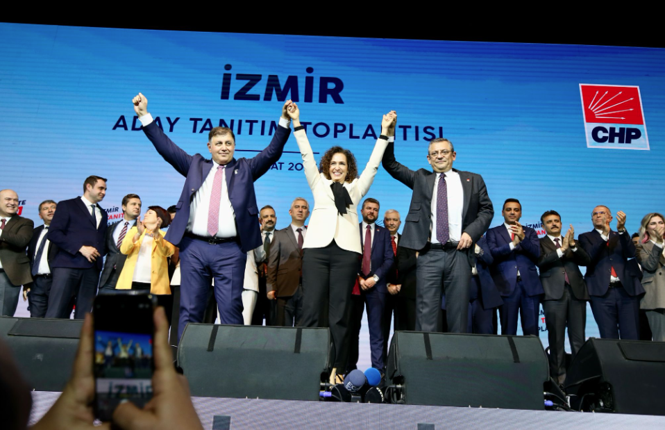 CHP Lideri Özgür Özel İzmir adaylarını tanıttı