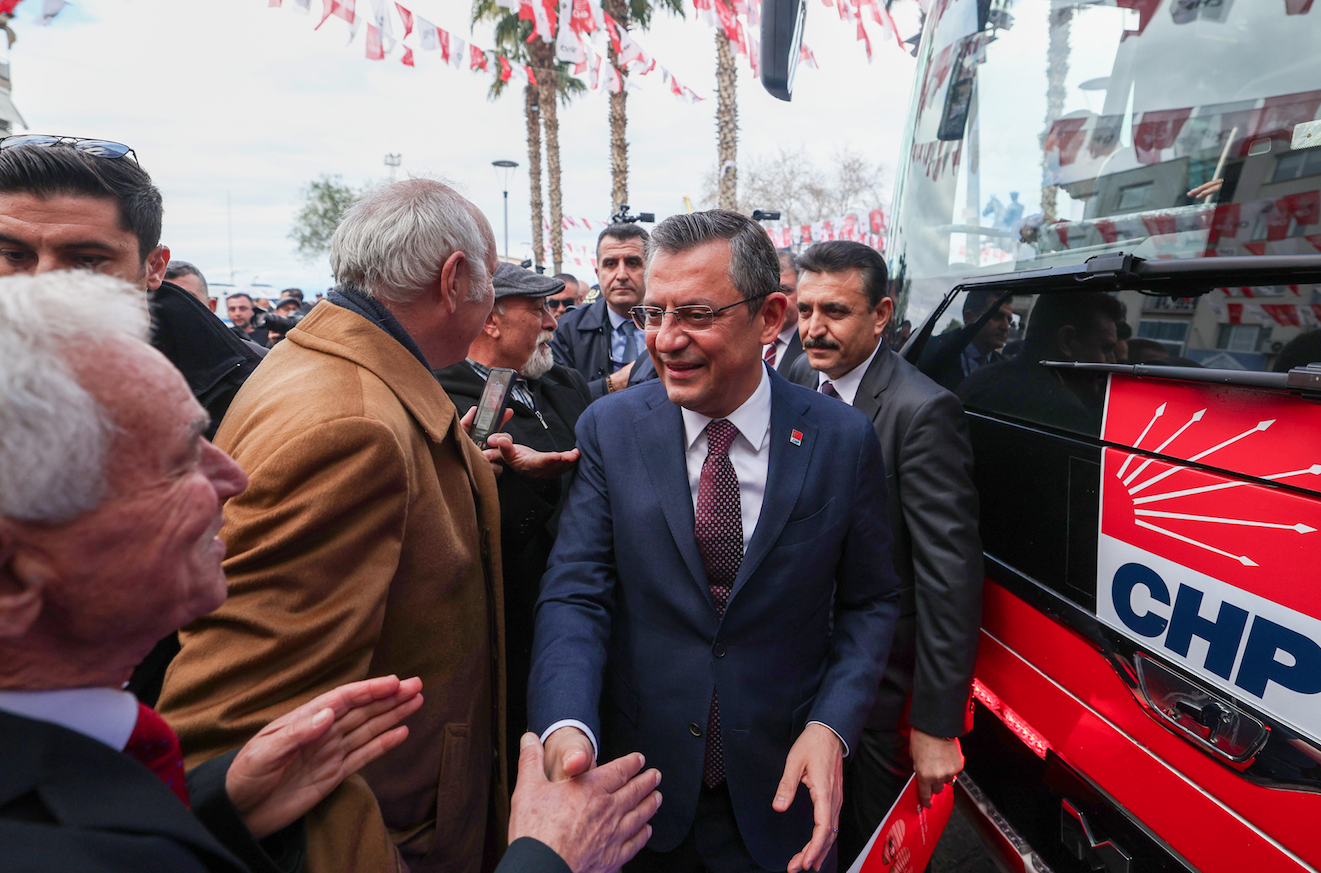 Özgür Özel, Dikili'de halkla buluştu