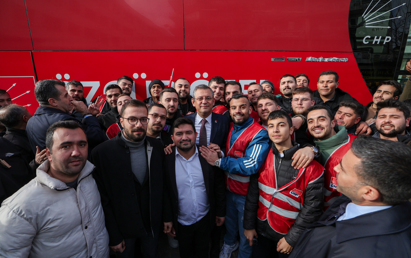 Özgür Özel, Bergama'da halkla buluştu