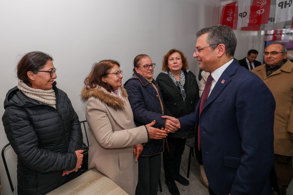 Özgür Özel, Kınık'ta halkla buluştu