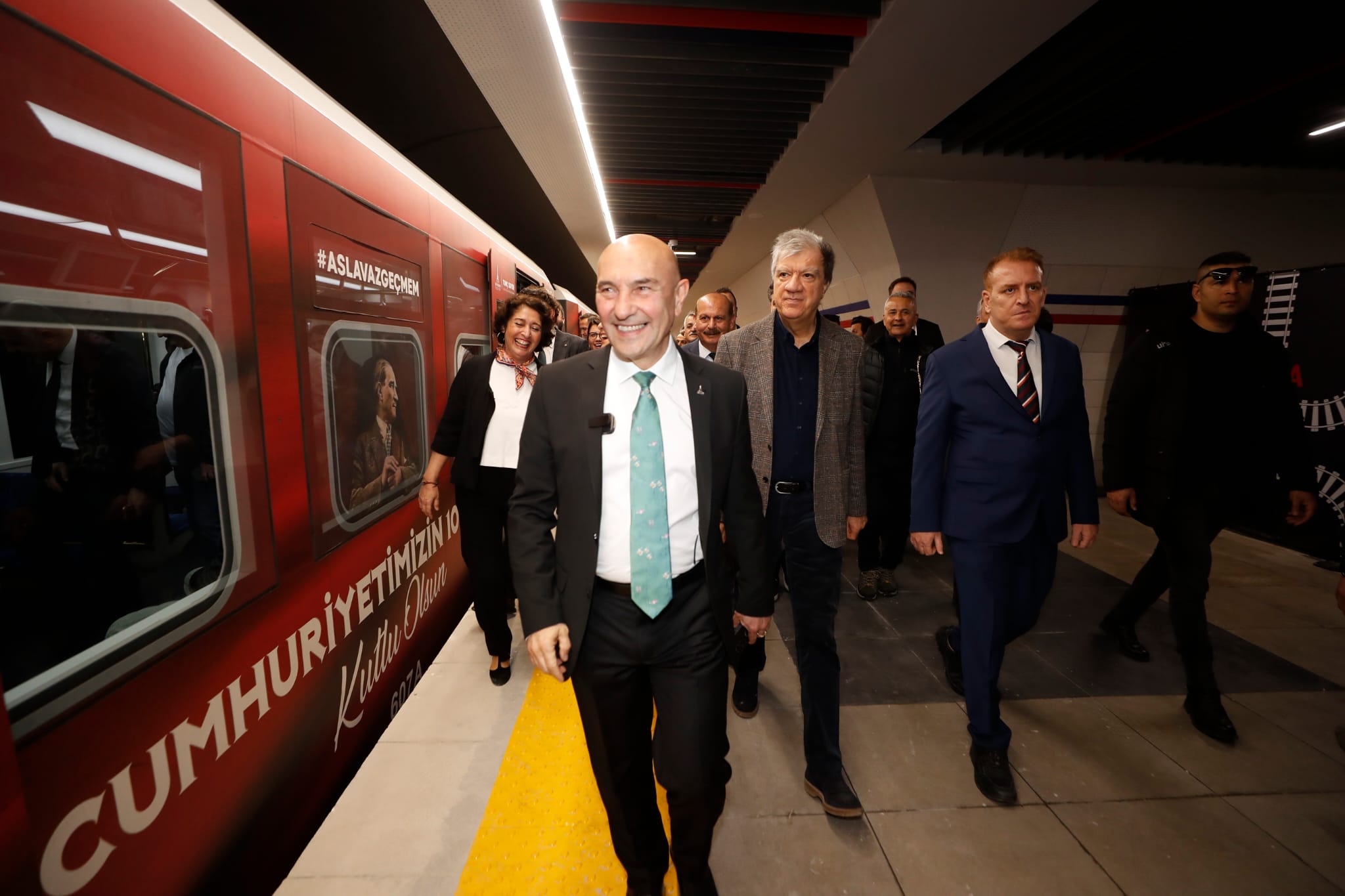 İzmir için büyük gün! Narlıdere Metrosu açıldı
