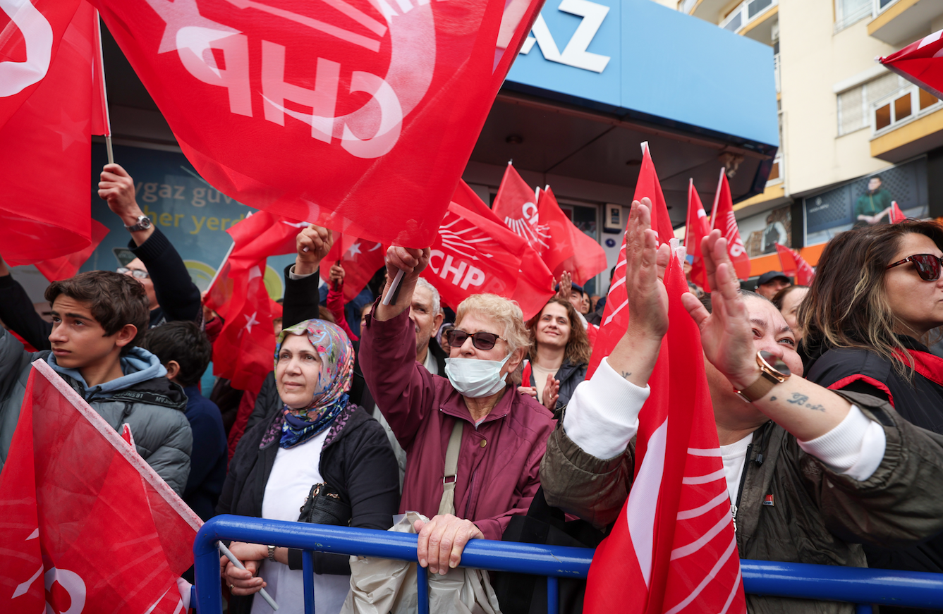 Özgür Özel, Tire'de halkla buluştu