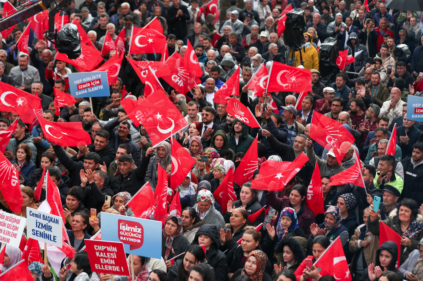 Özgür Özel, Bayındır'da halkla buluştu