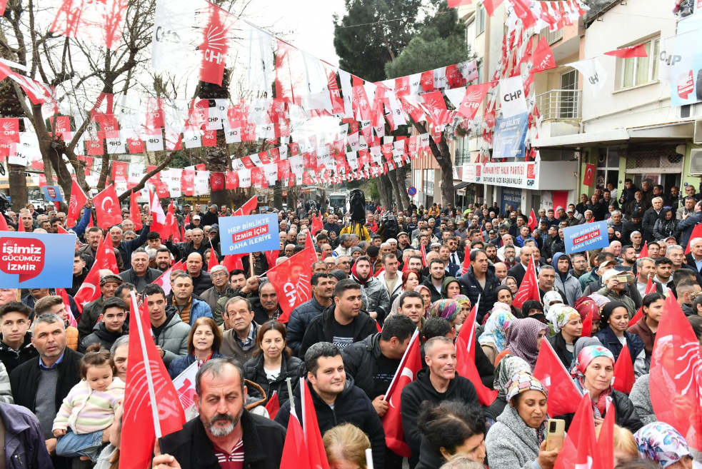 Özgür Özel, Bayındır'da halkla buluştu