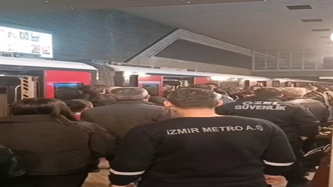 İzmir Metrosu'nda gerginlik!