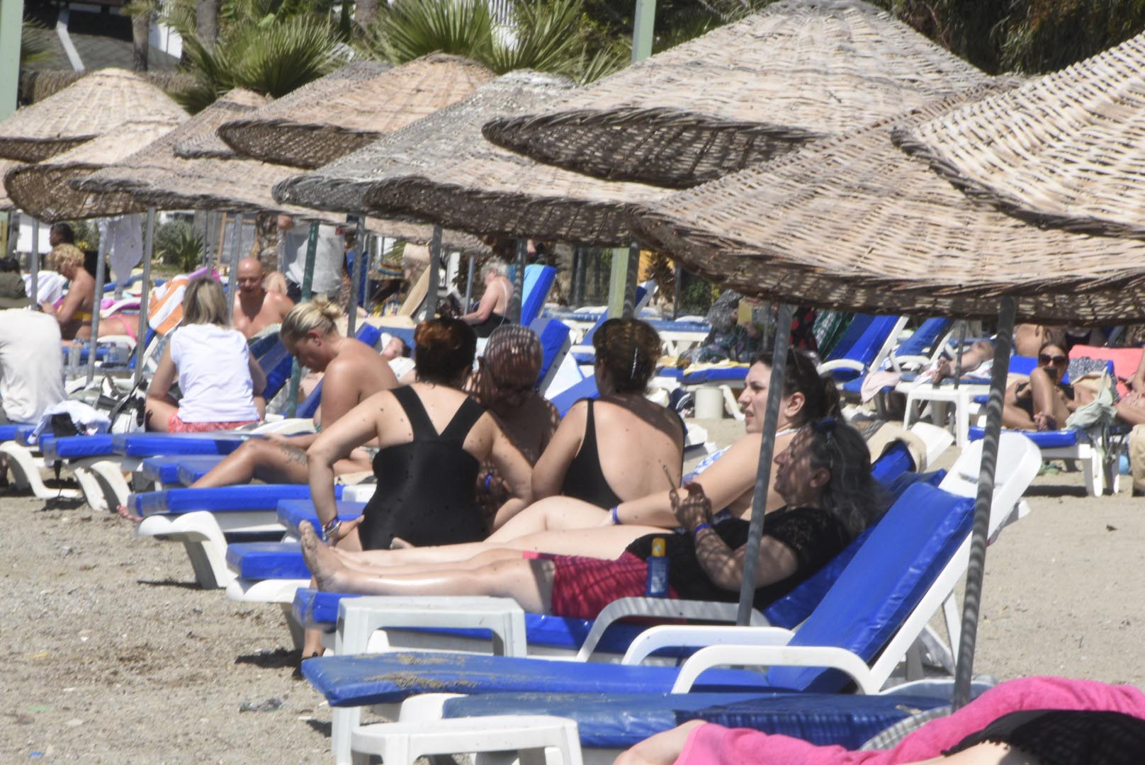 Bodrum'da plajlarda 'bayram' yoğunluğu