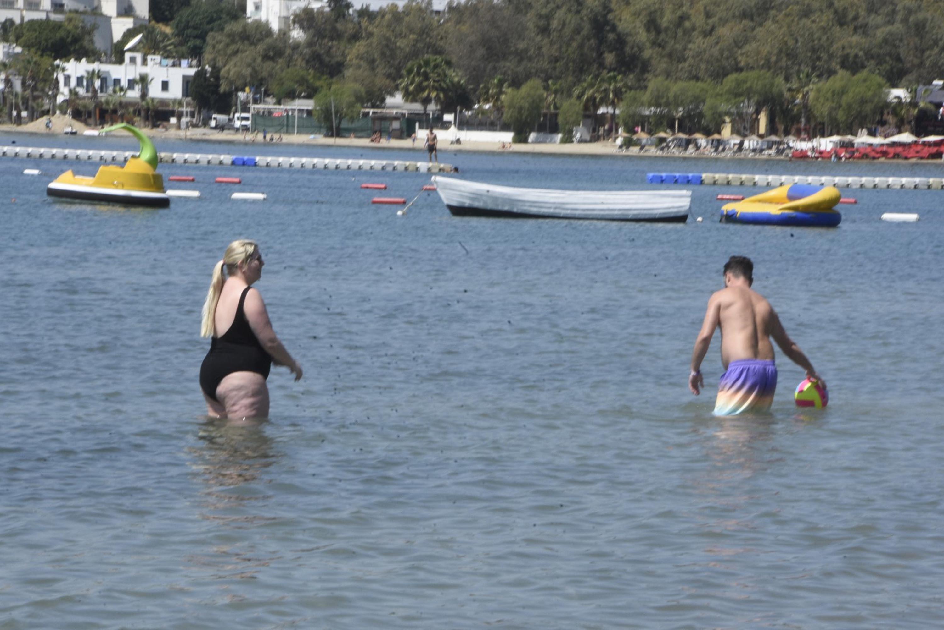 Bodrum'da plajlarda 'bayram' yoğunluğu