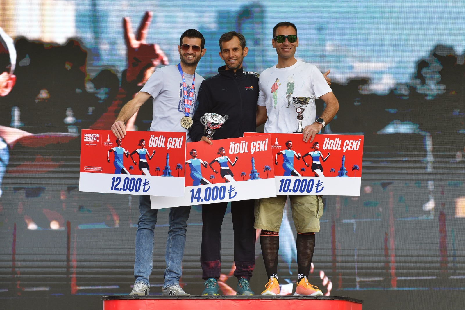 Türkiye’nin en hızlı maratonu Maraton İzmir koşuldu