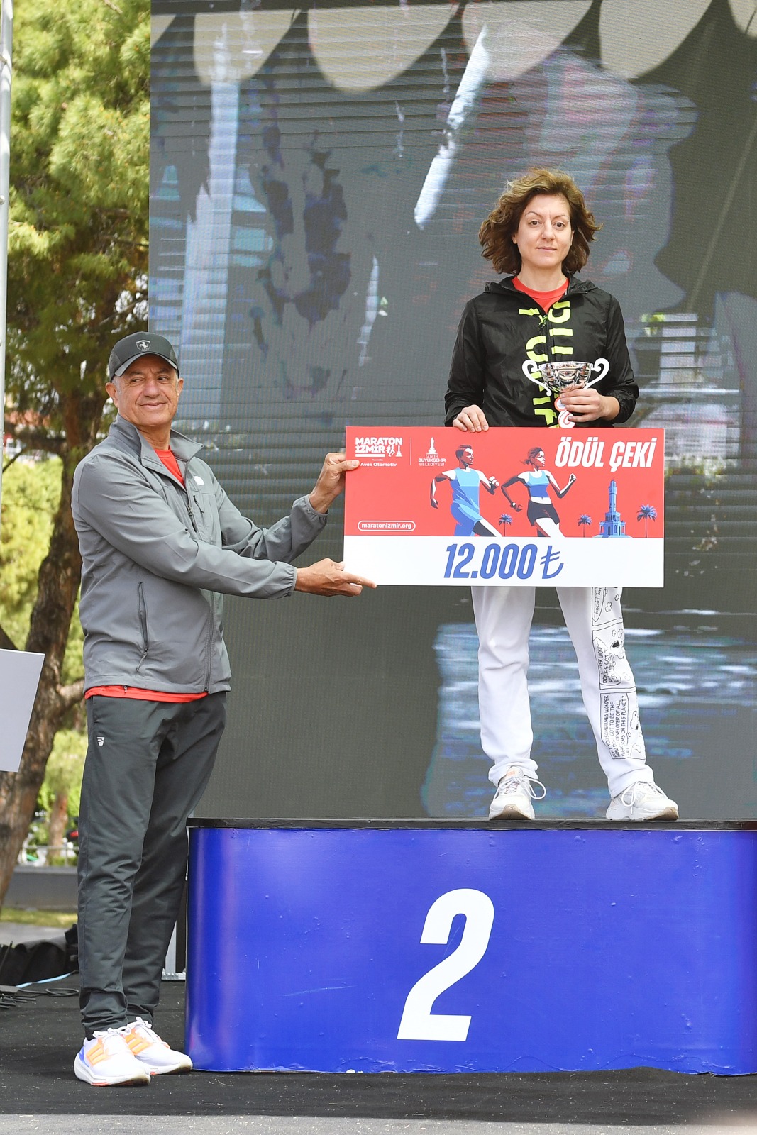 Türkiye’nin en hızlı maratonu Maraton İzmir koşuldu
