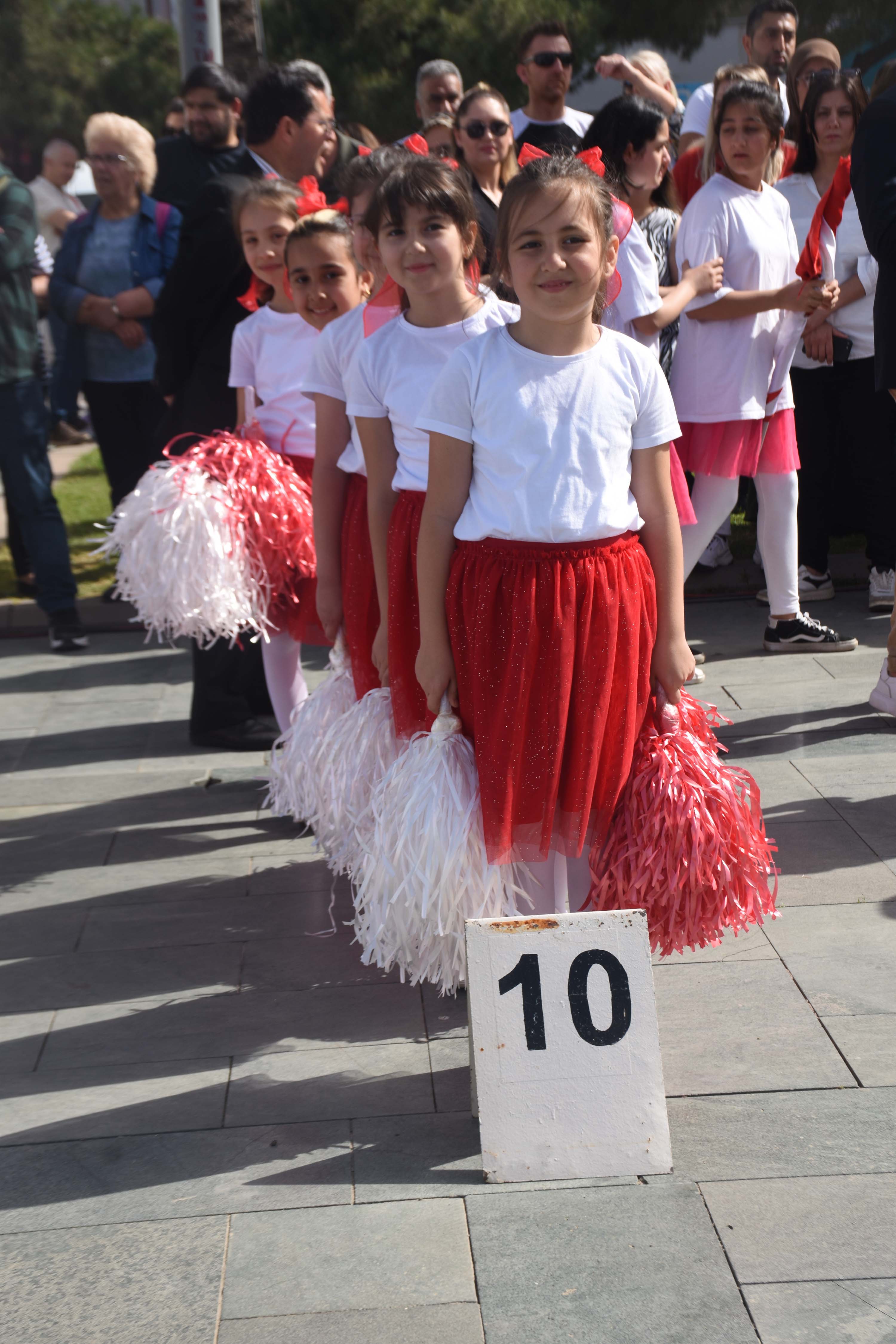 İzmir'de 23 Nisan coşkusu