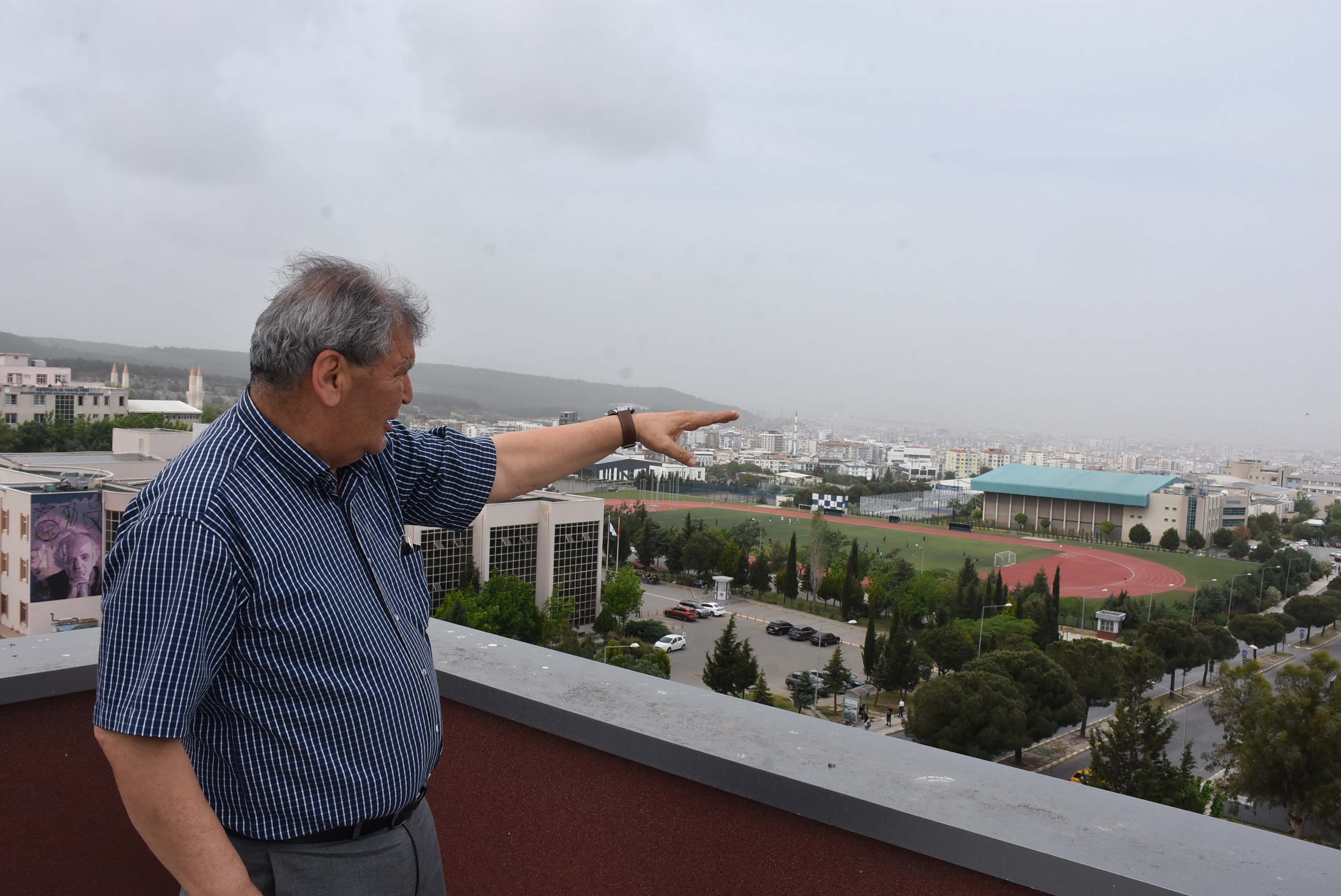 İzmir yoğun çöl tozunun etkisi altına girdi!