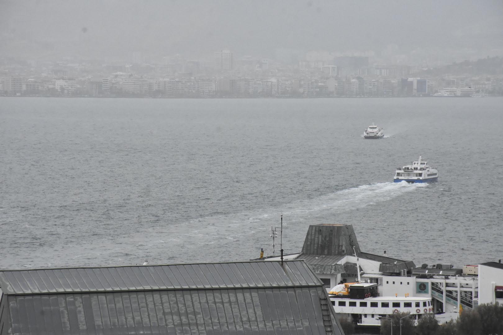 İzmir yoğun çöl tozunun etkisi altına girdi!