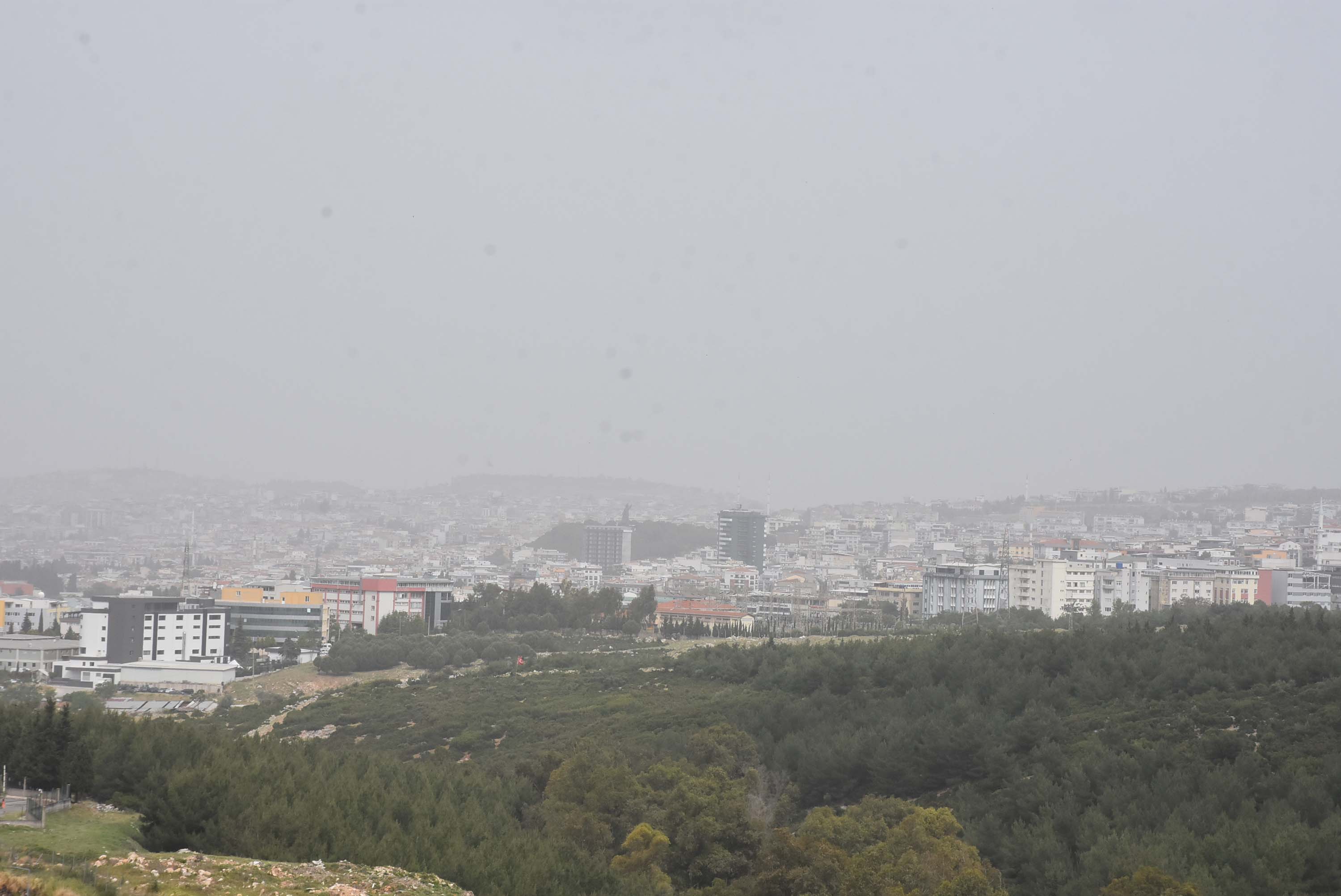 İzmir yoğun çöl tozunun etkisi altına girdi!