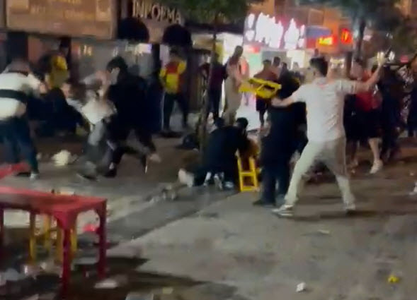 İzmir'de taraftar- esnaf arbedesi