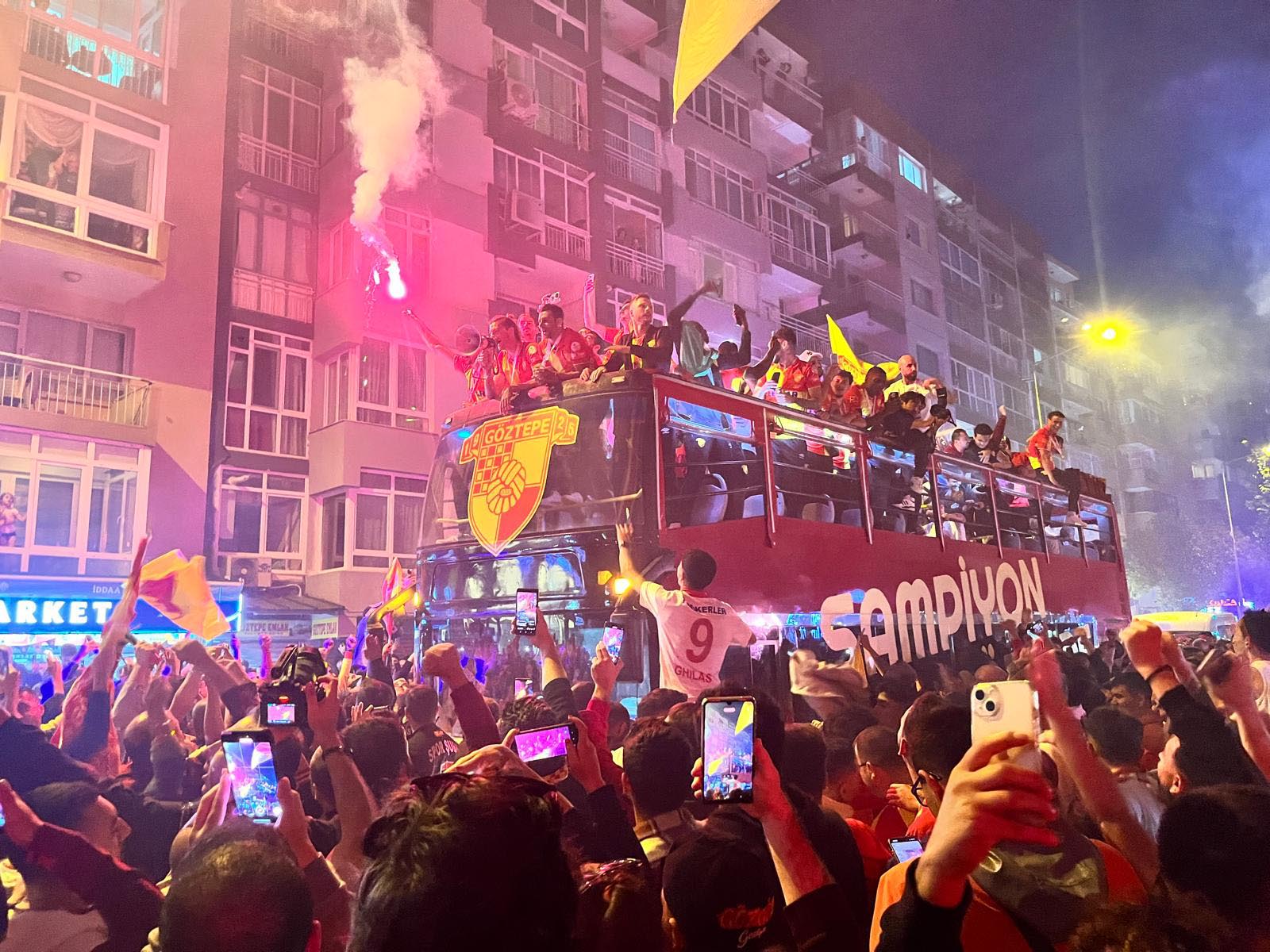 Göztepe kupasına kavuştu 