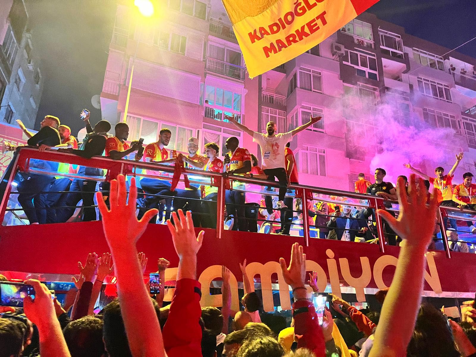 Göztepe kupasına kavuştu 