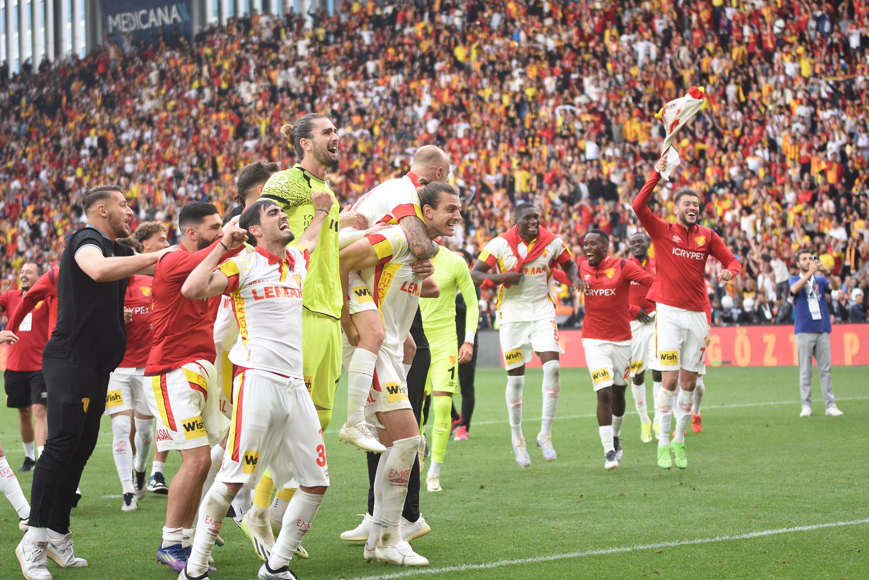 Göztepe kupasına kavuştu 