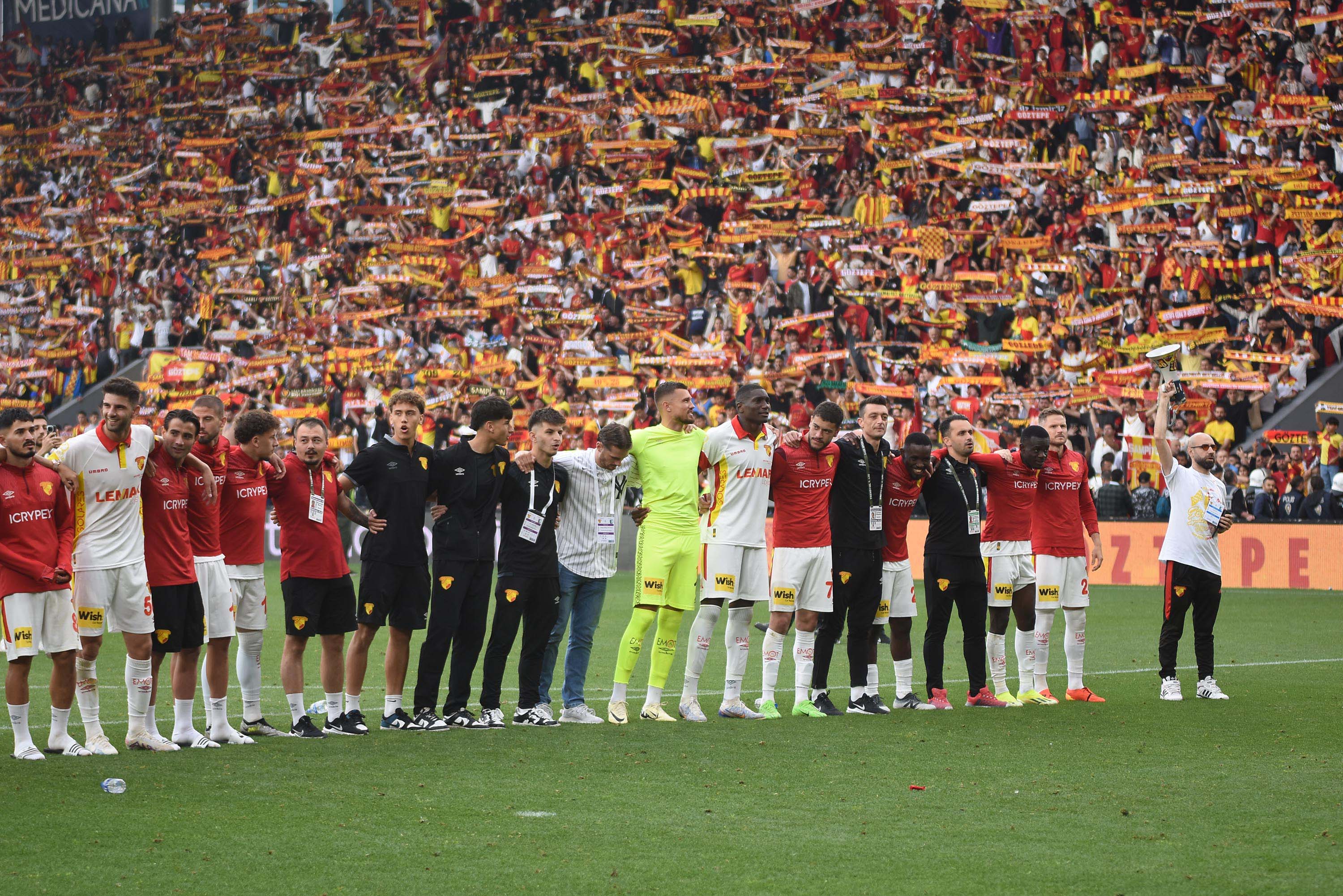 Göztepe kupasına kavuştu 