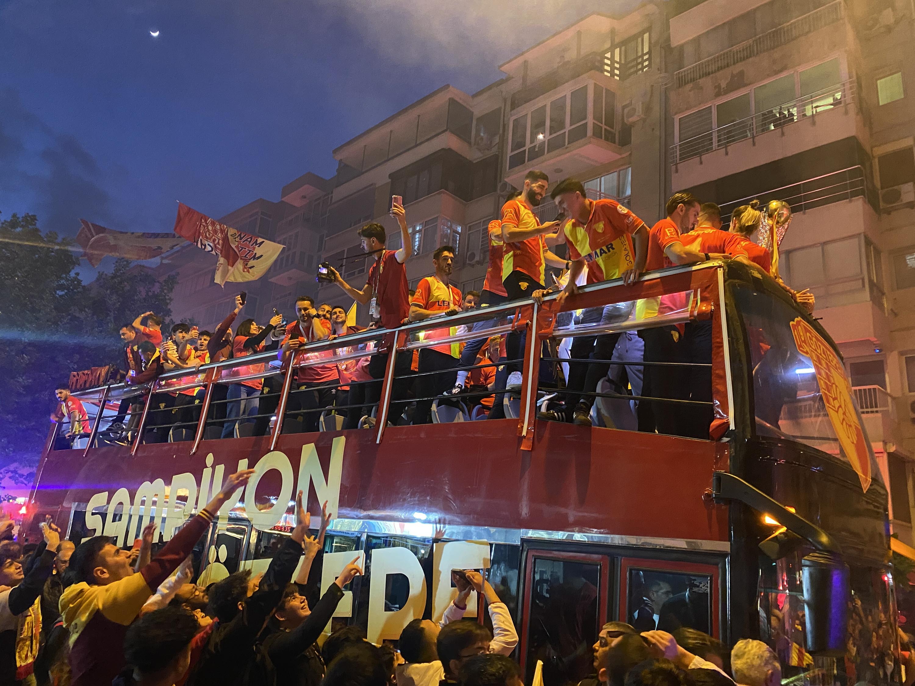 Göztepe kupasına kavuştu 