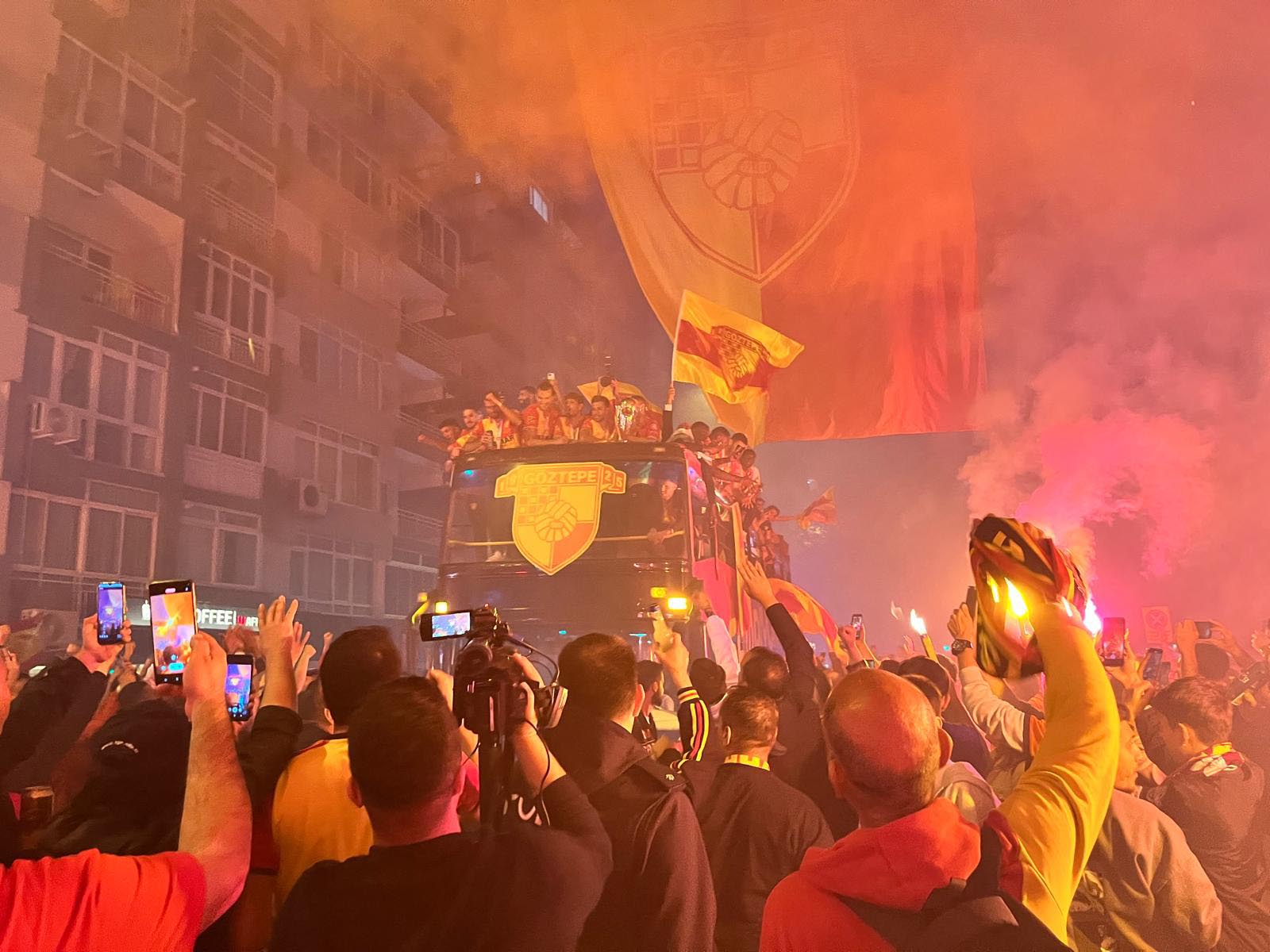 Göztepe kupasına kavuştu 