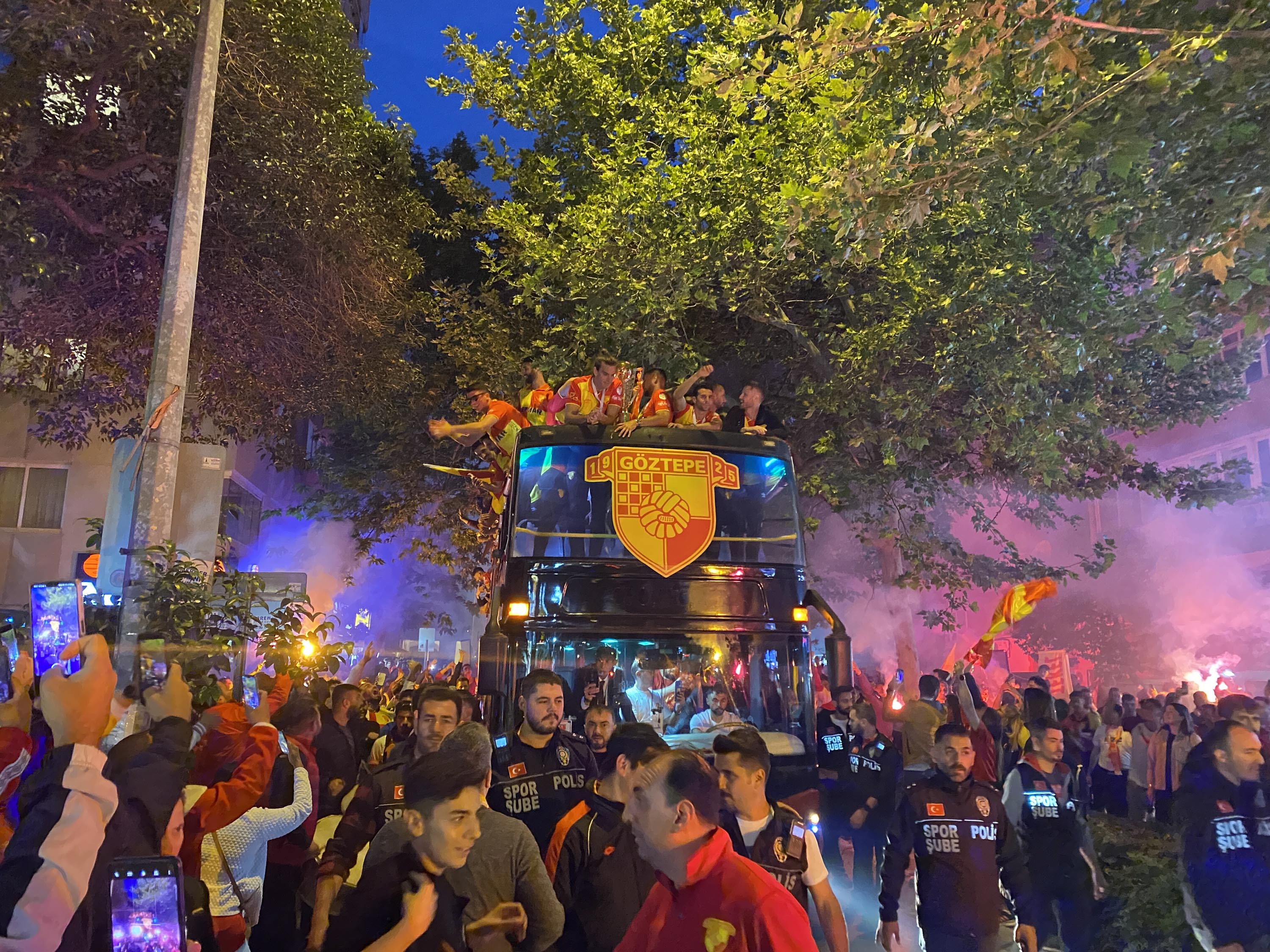 Göztepe kupasına kavuştu 