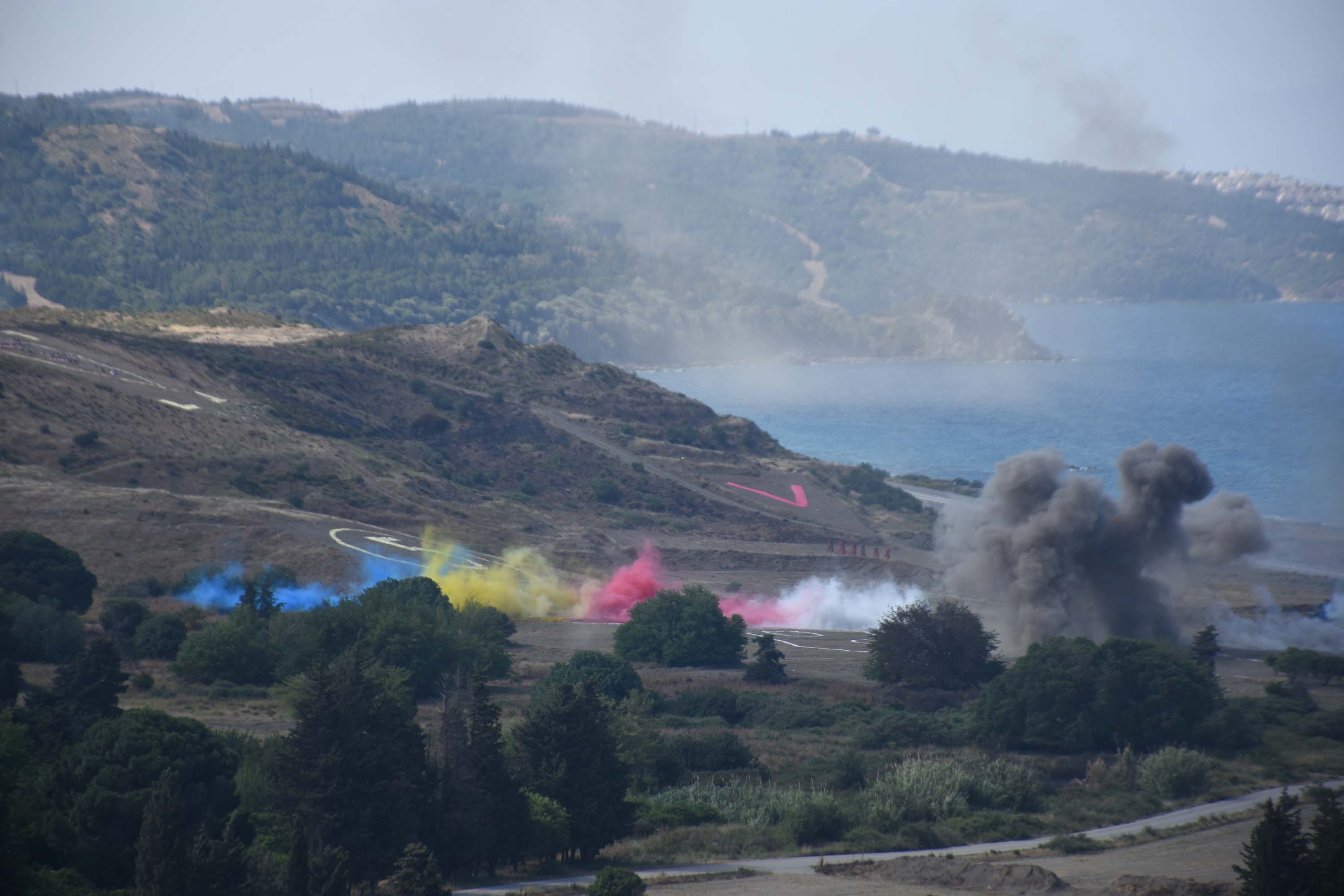 'EFES-2024 Birleşik, Müşterek Fiili Atışlı Arazi Tatbikatı'nın halk günü gerçekleştirildi