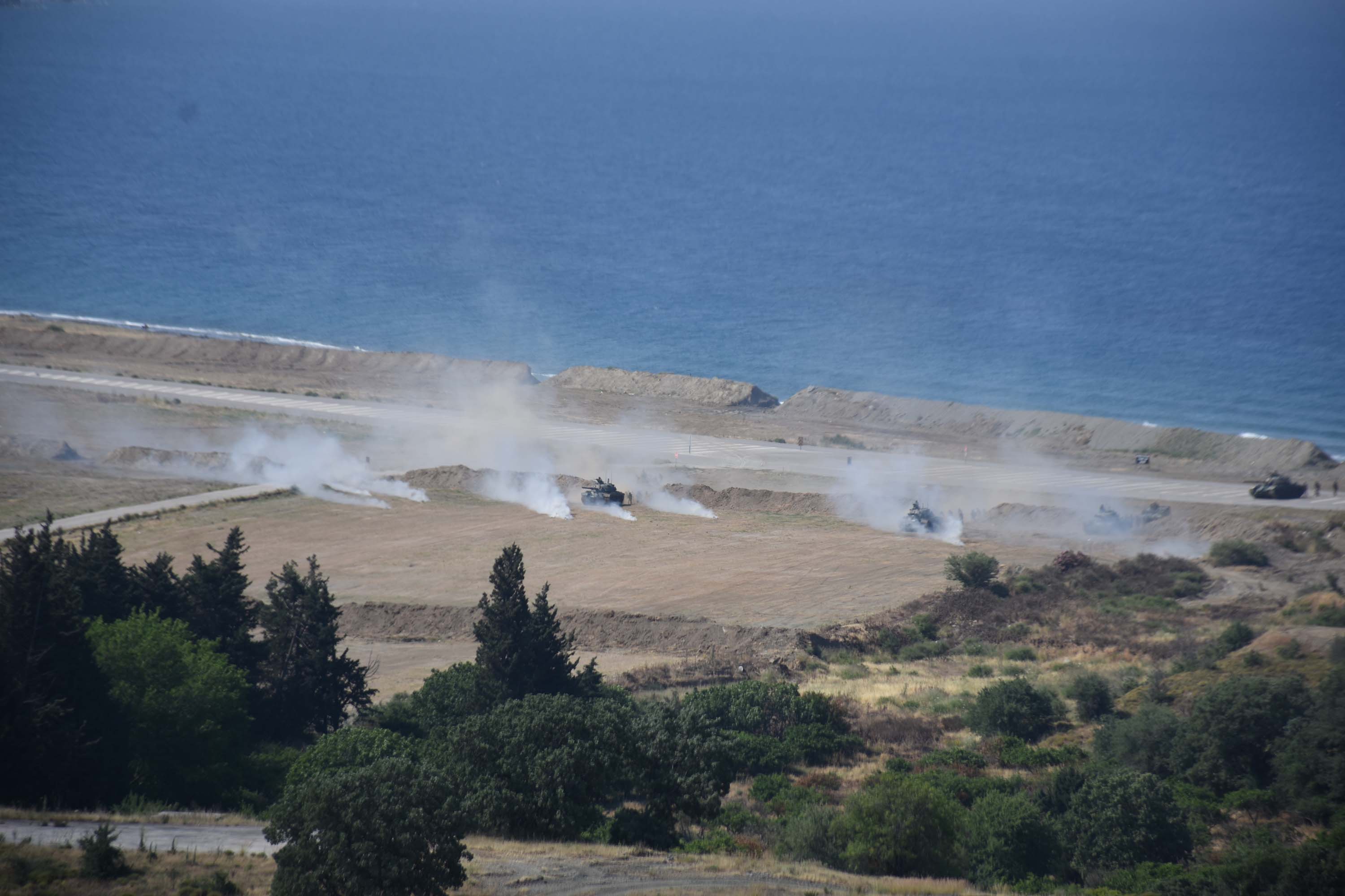 'EFES-2024 Birleşik, Müşterek Fiili Atışlı Arazi Tatbikatı'nın halk günü gerçekleştirildi