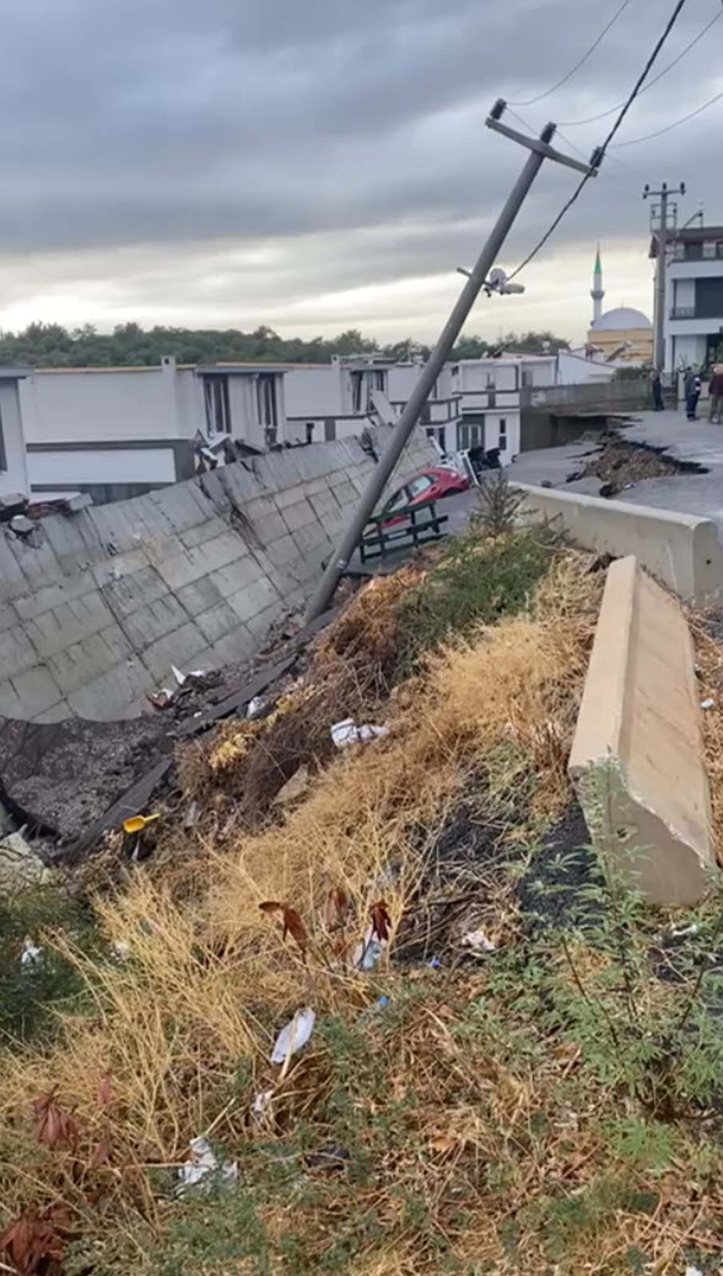 İzmir'de sağanak etkili oldu