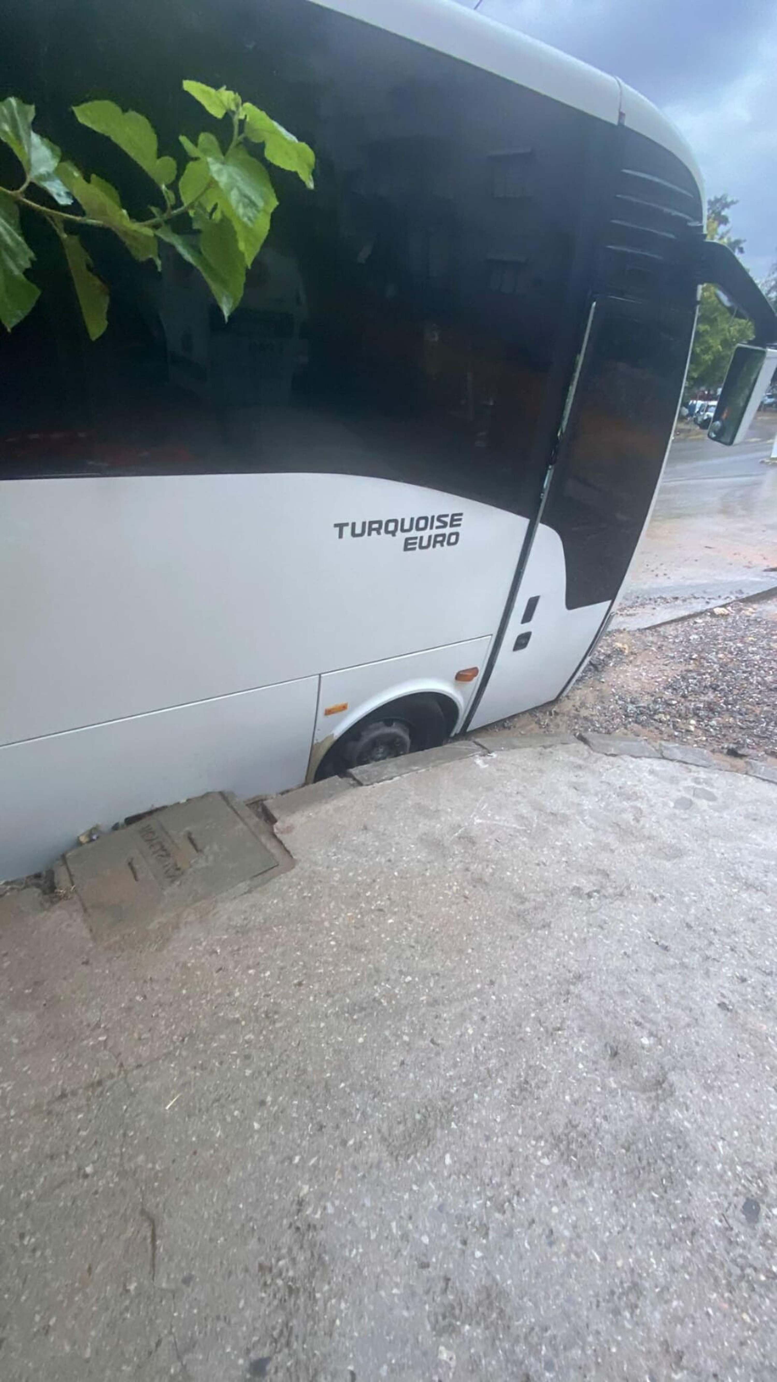 İzmir'de sağanak etkili oldu