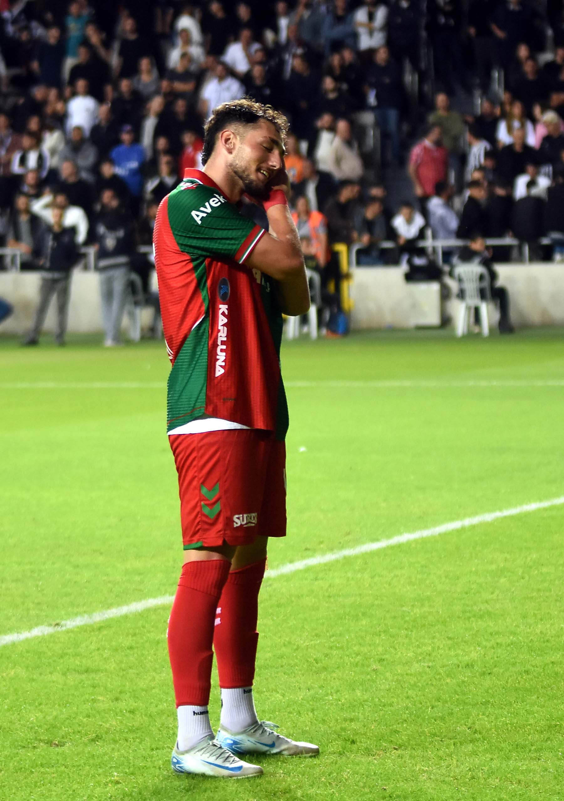 Altay-Karşıyaka mücadelesinden kareler...