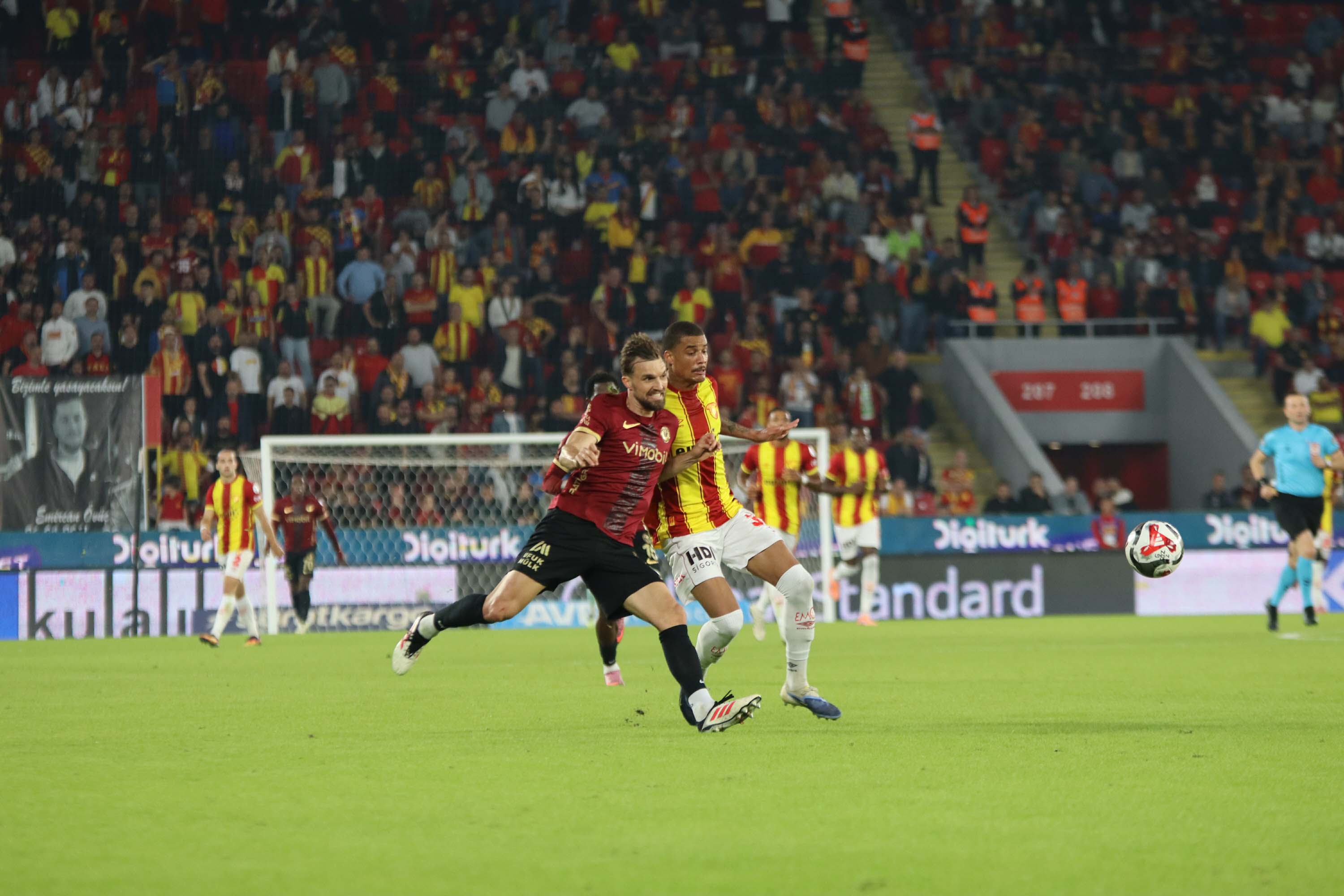 Göztepe - Gençlerbirliği maçından kareler...