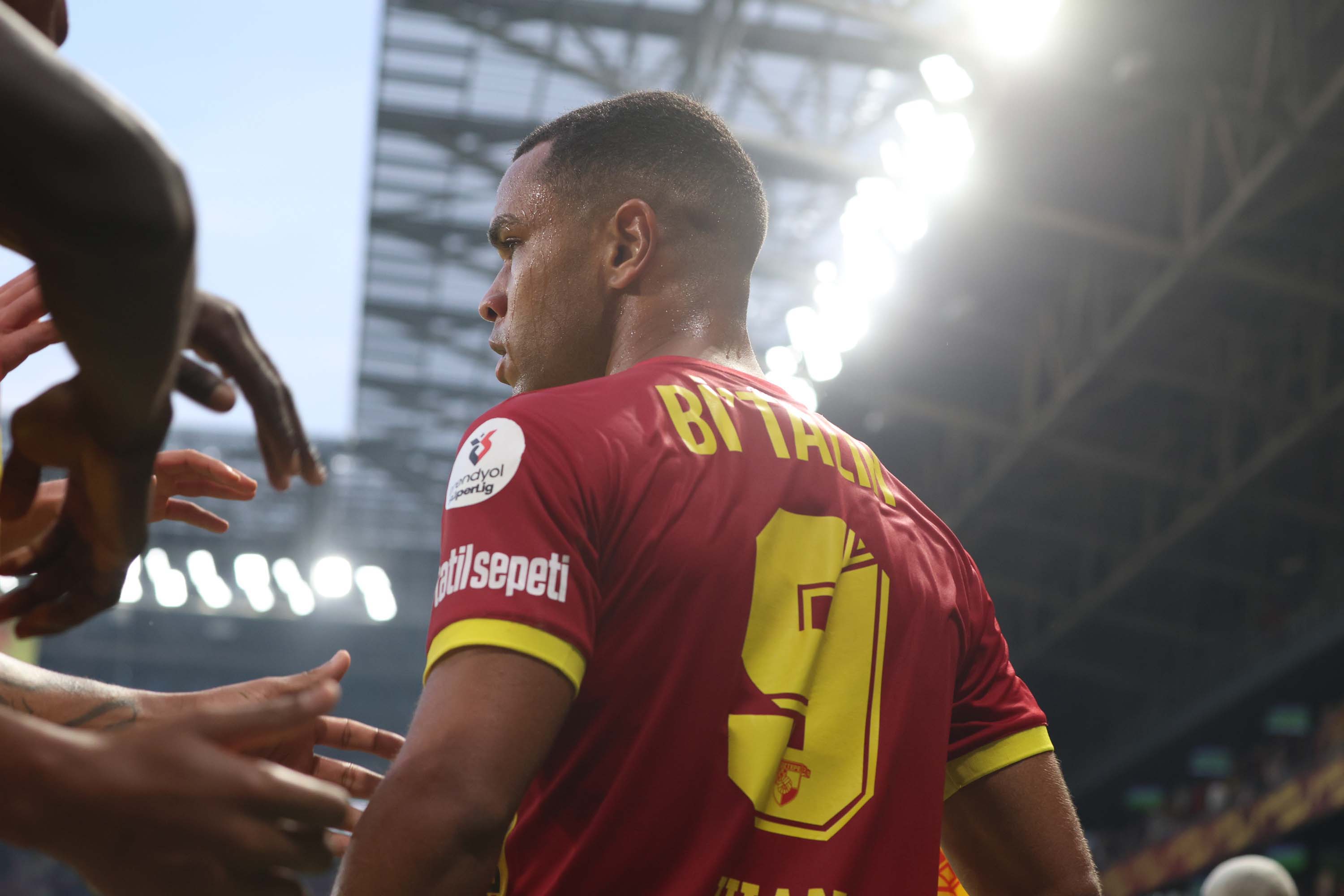 Göztepe - Gençlerbirliği maçından kareler...