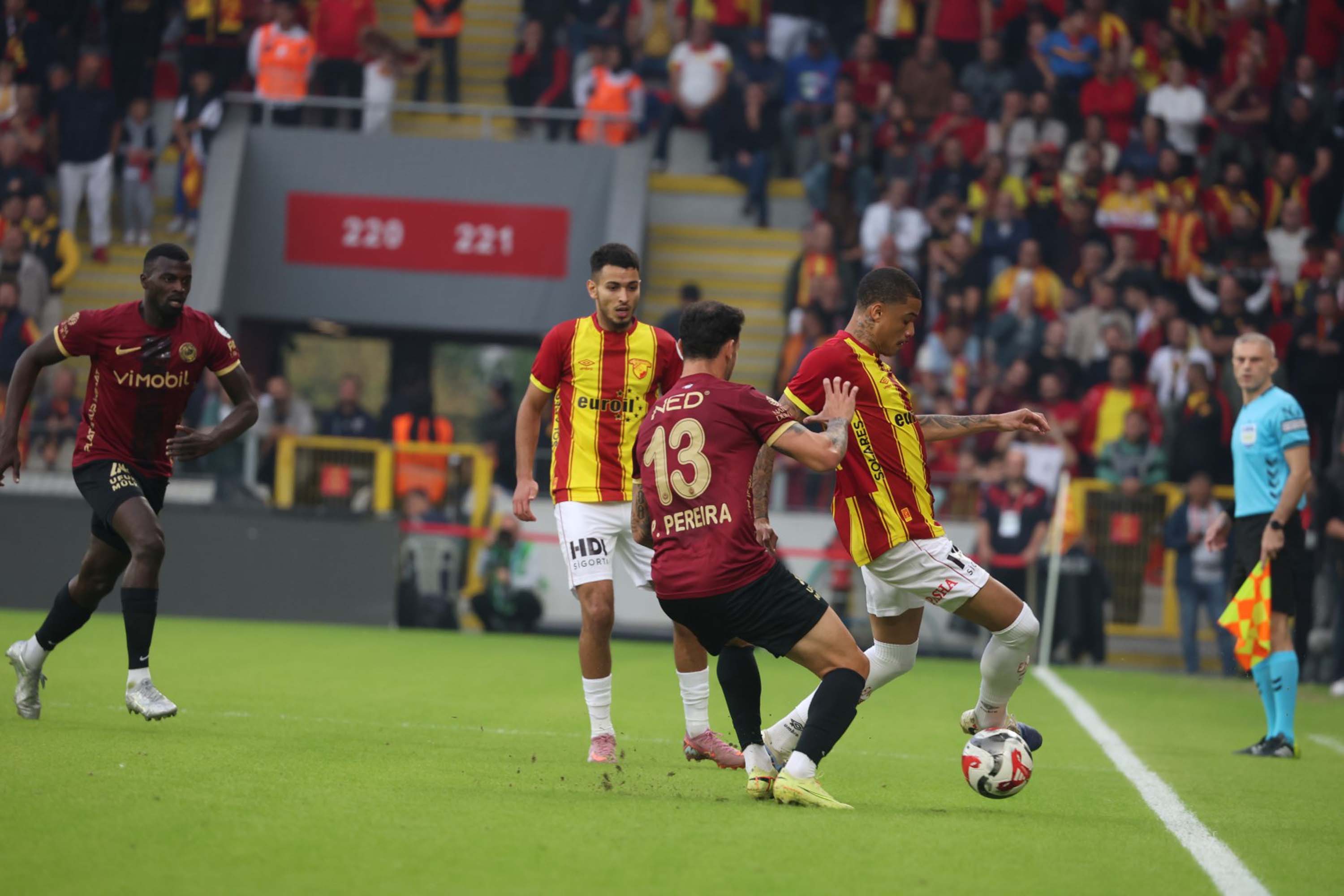 Göztepe - Gençlerbirliği maçından kareler...