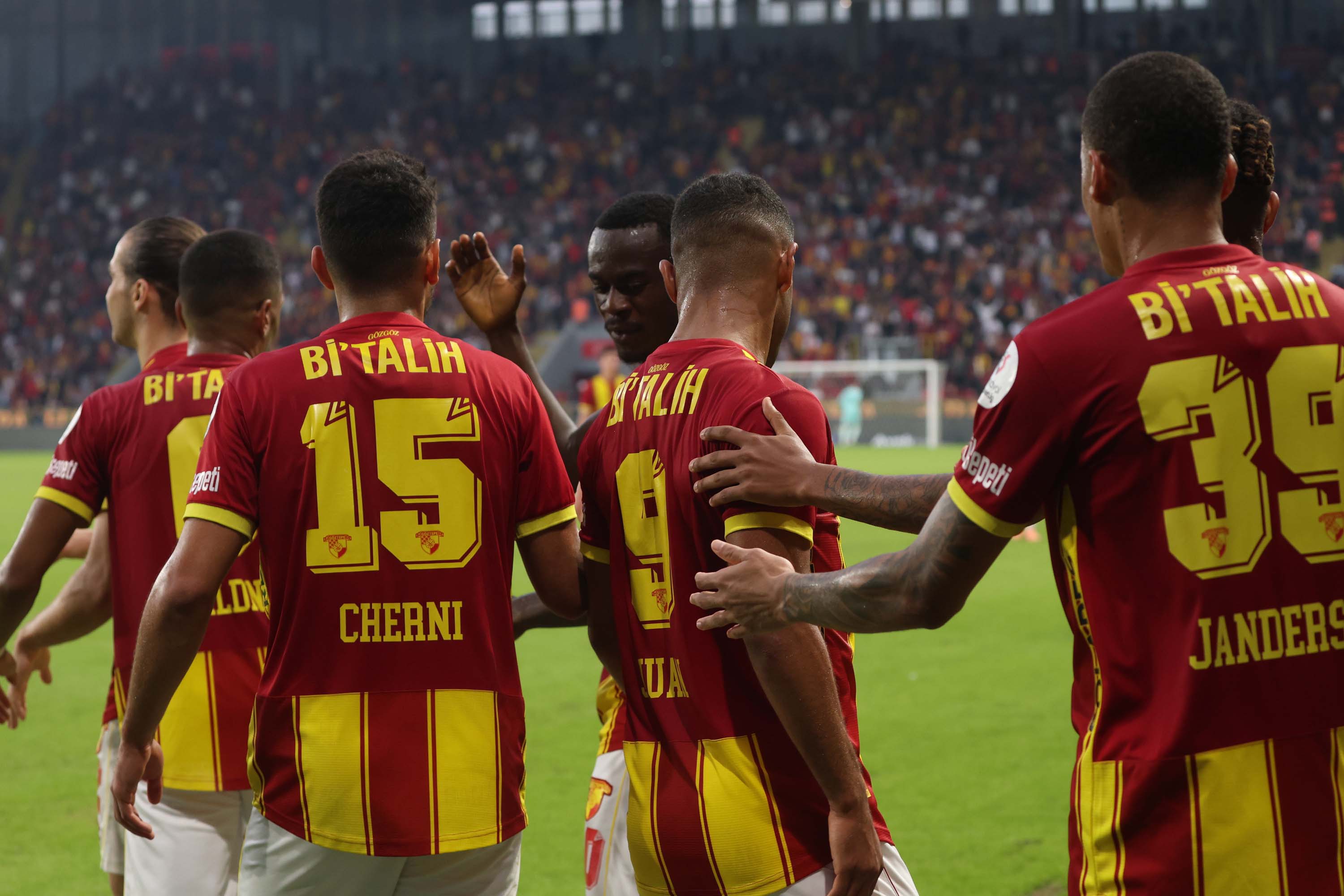 Göztepe - Gençlerbirliği maçından kareler...