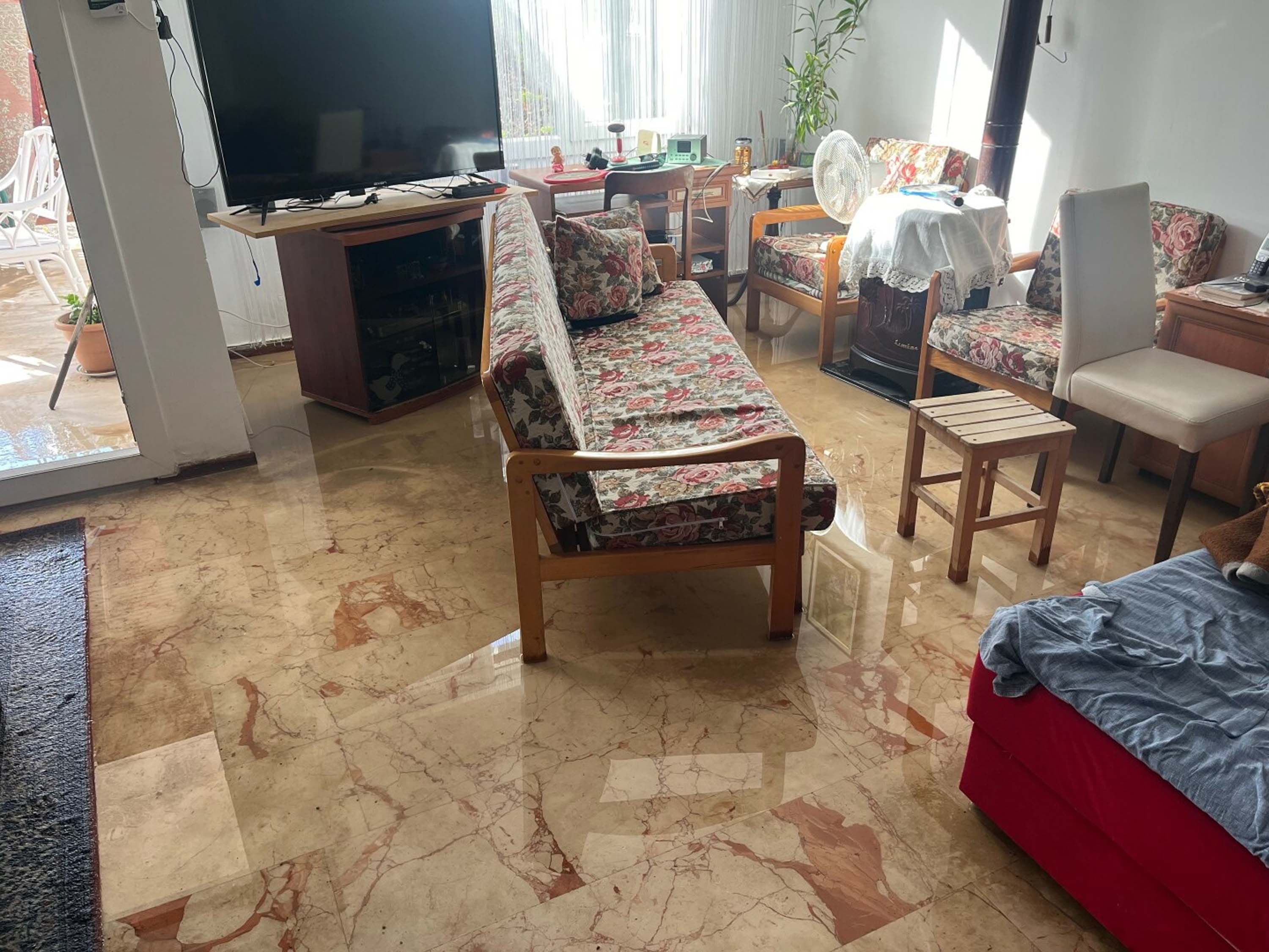 İzmir'de sağanak etkili oldu