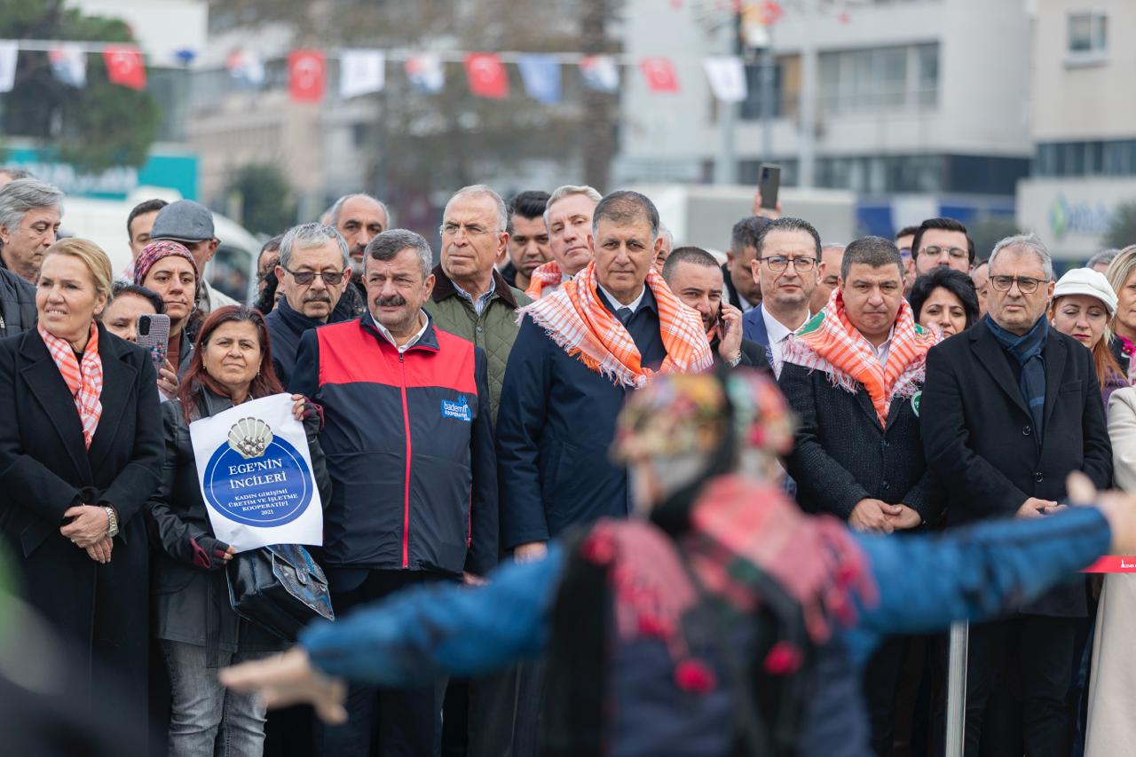 İzmir'de 21 Aralık Dünya Kooperatifçilik Günü etkinliklerle kutlandı