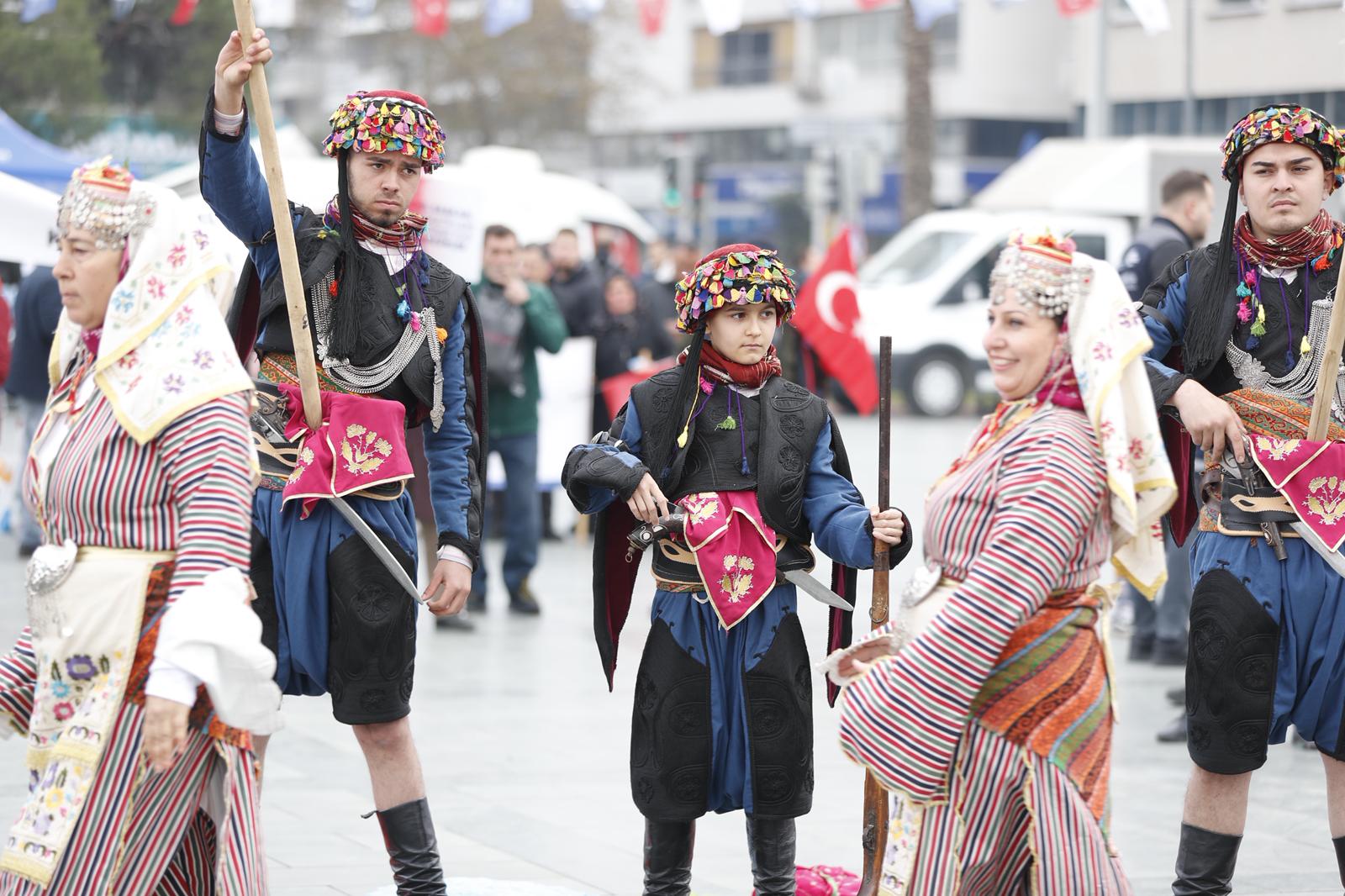 İzmir'de 21 Aralık Dünya Kooperatifçilik Günü etkinliklerle kutlandı