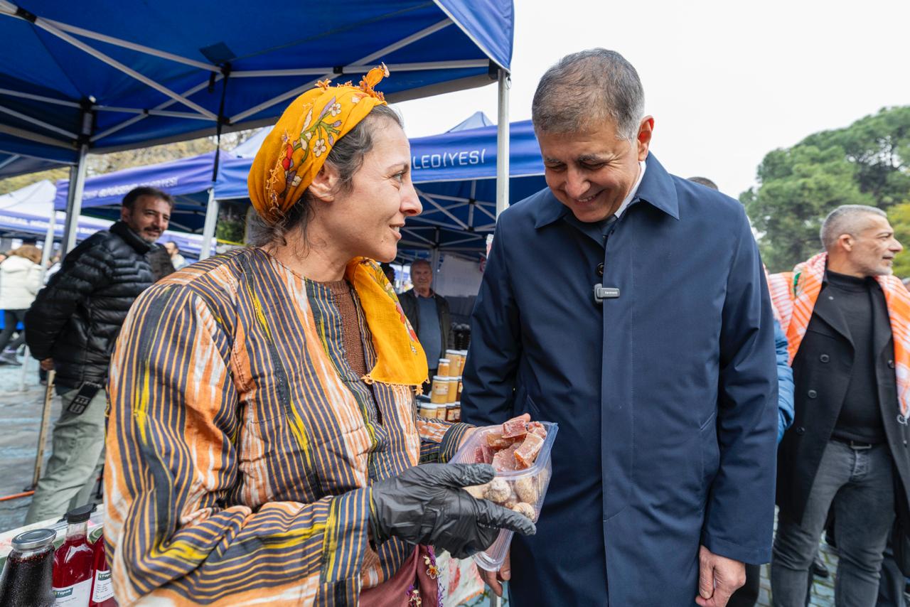 İzmir'de 21 Aralık Dünya Kooperatifçilik Günü etkinliklerle kutlandı