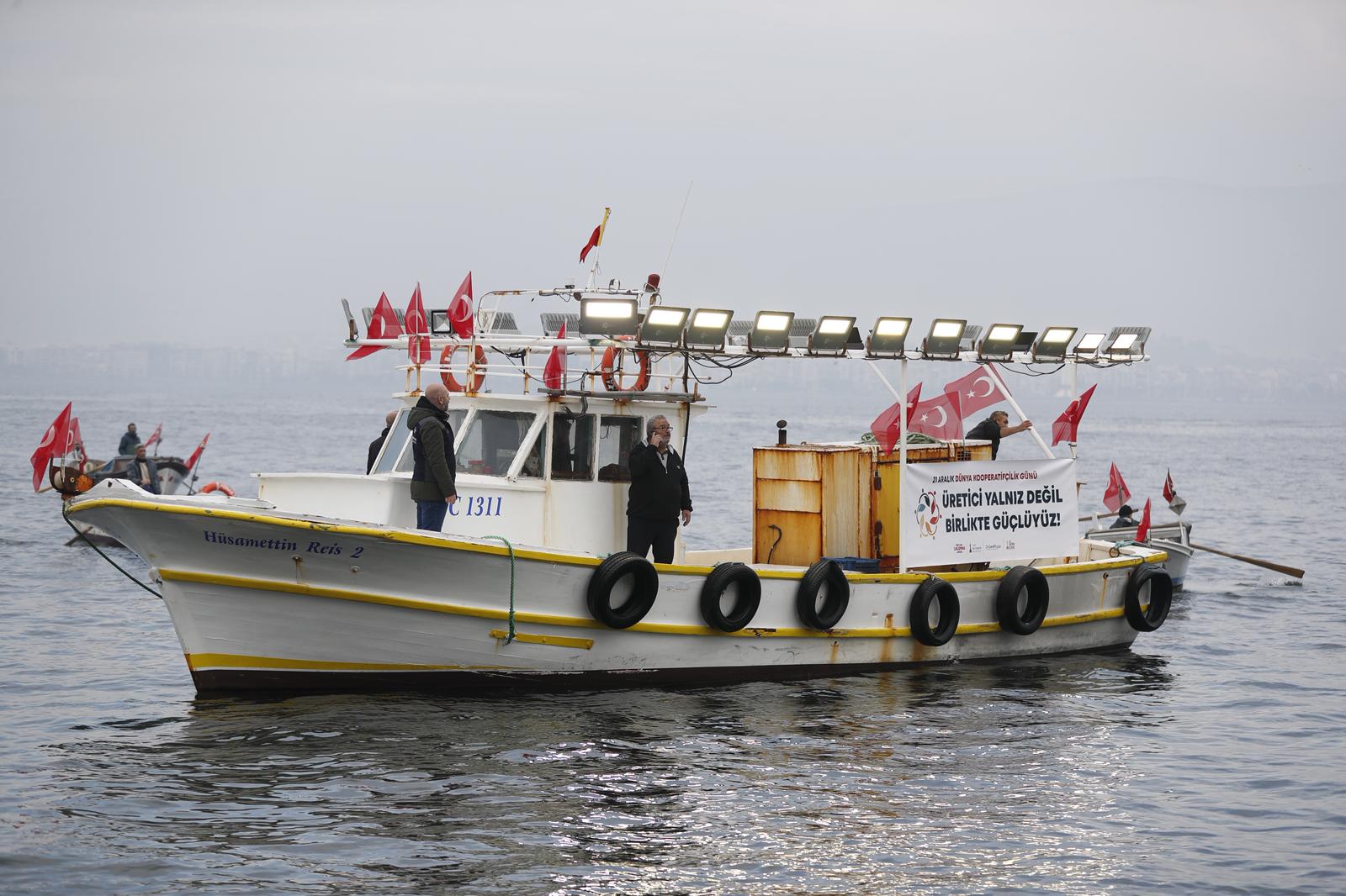 İzmir'de 21 Aralık Dünya Kooperatifçilik Günü etkinliklerle kutlandı