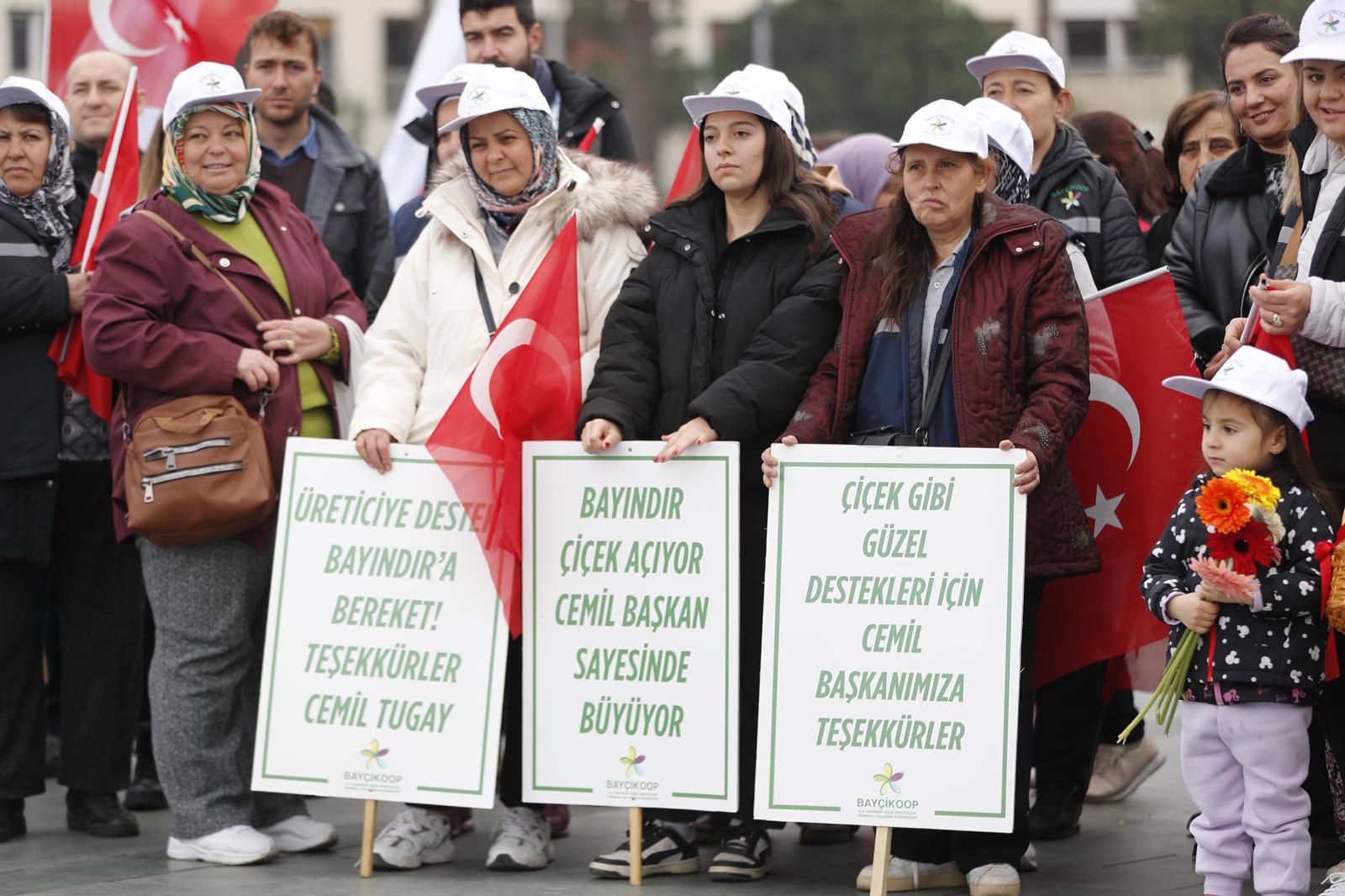 İzmir'de 21 Aralık Dünya Kooperatifçilik Günü etkinliklerle kutlandı