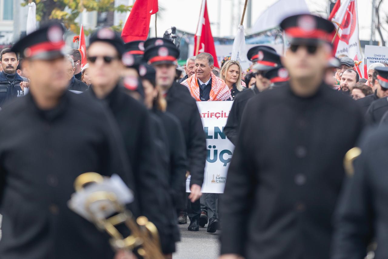 İzmir'de 21 Aralık Dünya Kooperatifçilik Günü etkinliklerle kutlandı